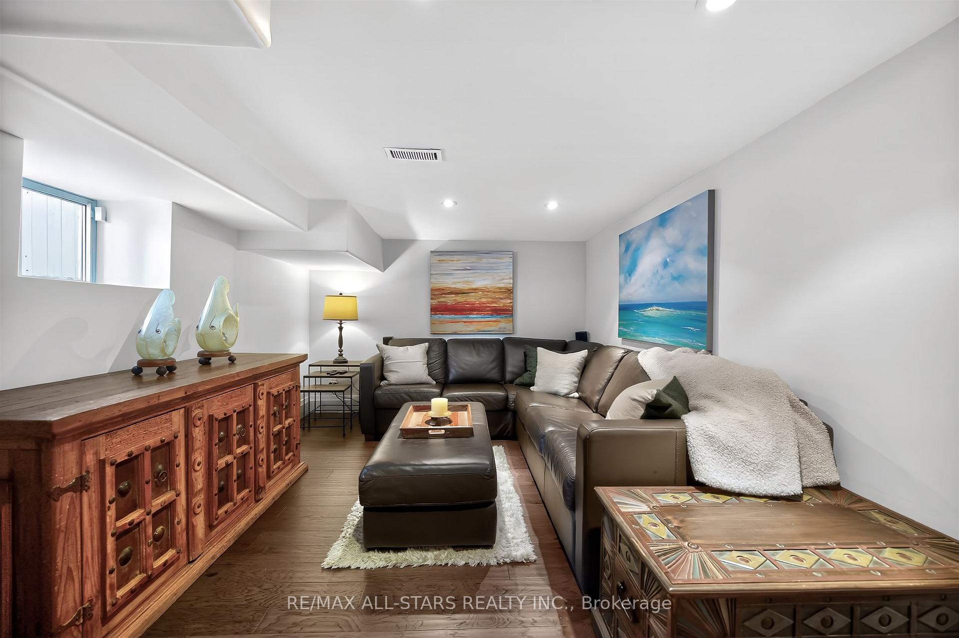Photo 39 of 30 Edgewood Crescent, Toronto, Rosedale-Moore Park — HOMEH