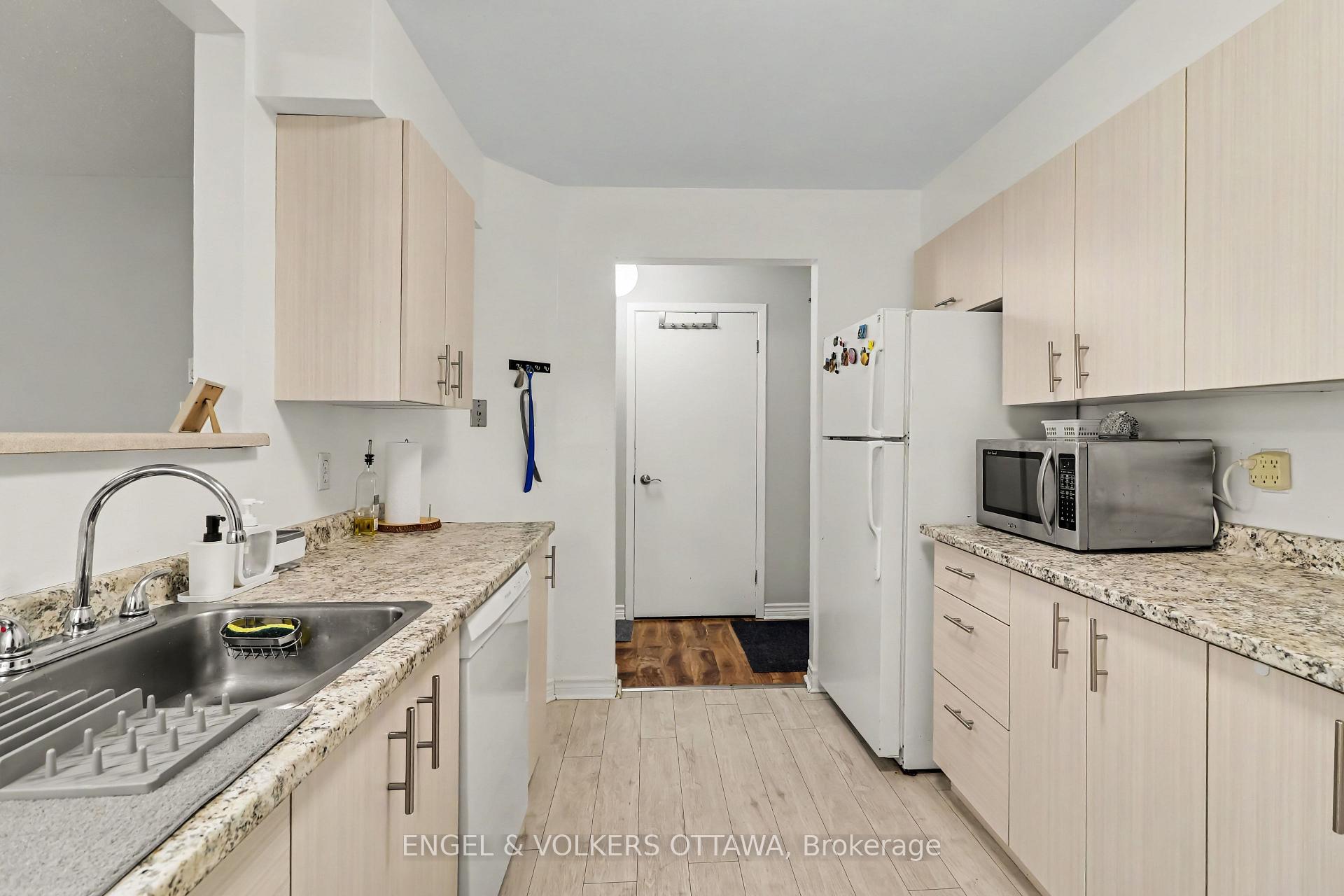Photo 10 of Unit 319, 316 Lorry Greenberg Drive, Ottawa, Hunt Club Park/Greenboro — HOMEH