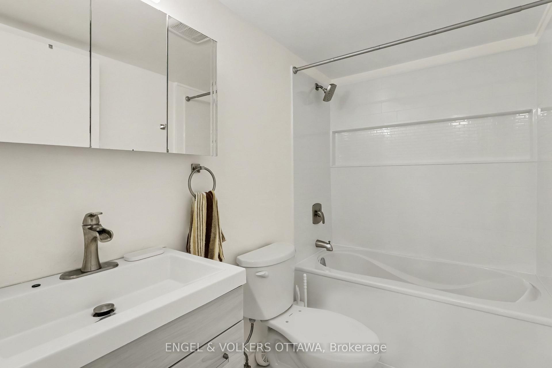 Photo 15 of Unit 319, 316 Lorry Greenberg Drive, Ottawa, Hunt Club Park/Greenboro — HOMEH