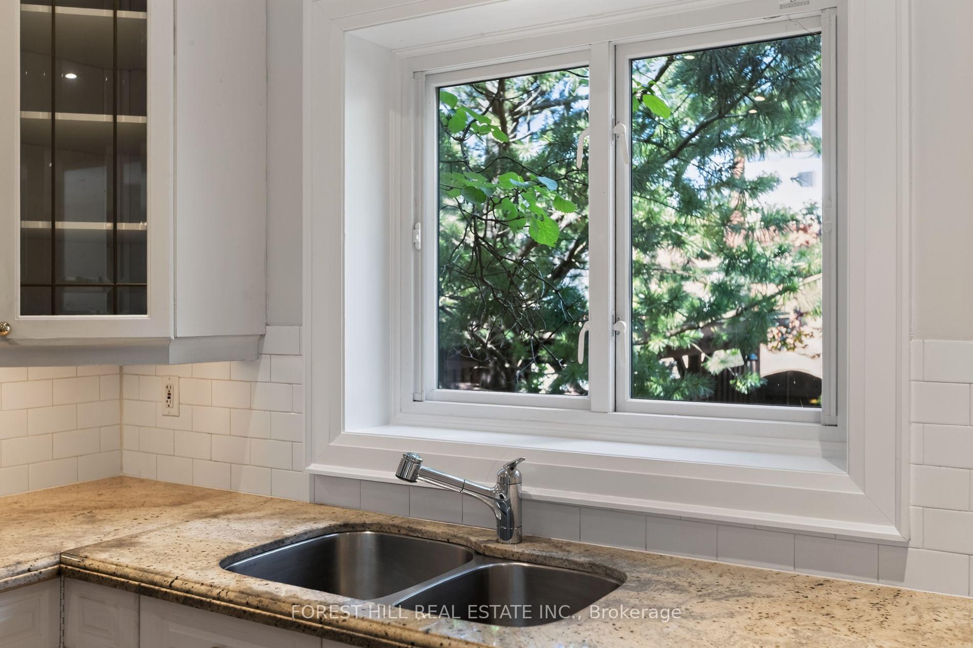 Photo 18 of 112 Rose Park Drive, Toronto, Rosedale-Moore Park — HOMEH