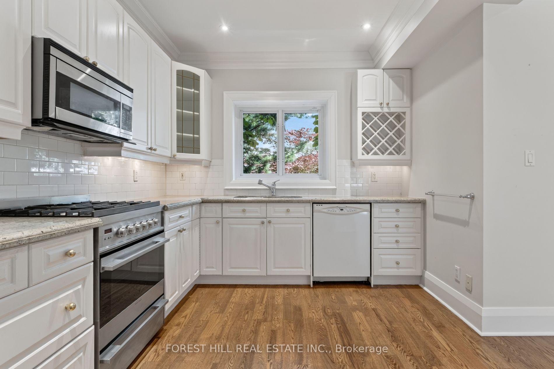 Photo 19 of 112 Rose Park Drive, Toronto, Rosedale-Moore Park — HOMEH