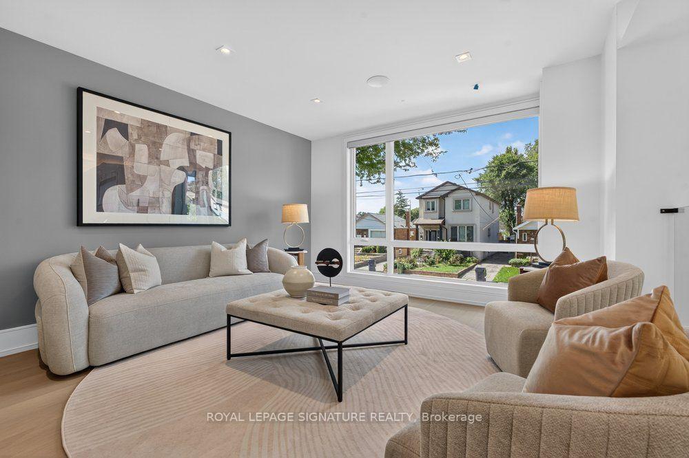 Photo 8 of 39 Derwyn Road, Toronto, East York — HOMEH