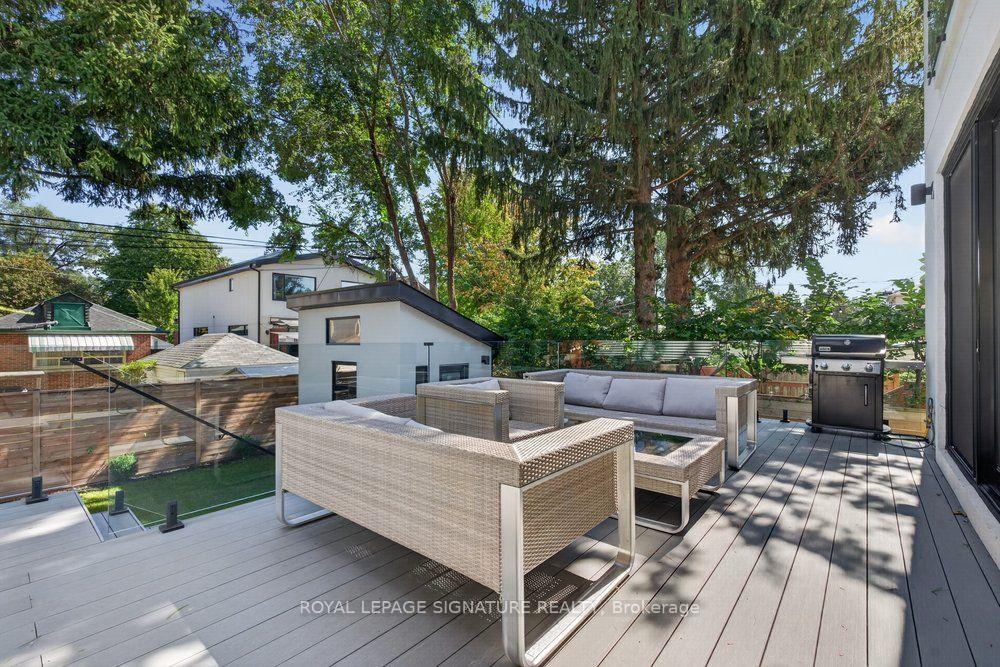Photo 20 of 39 Derwyn Road, Toronto, East York — HOMEH