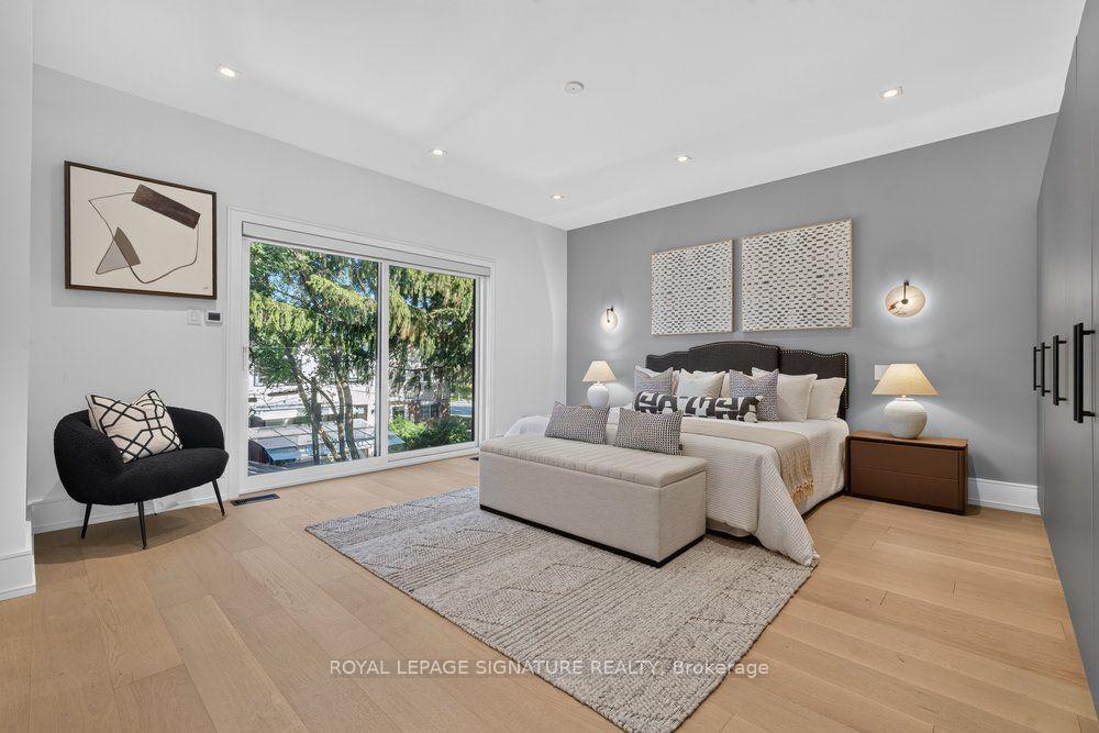 Photo 24 of 39 Derwyn Road, Toronto, East York — HOMEH