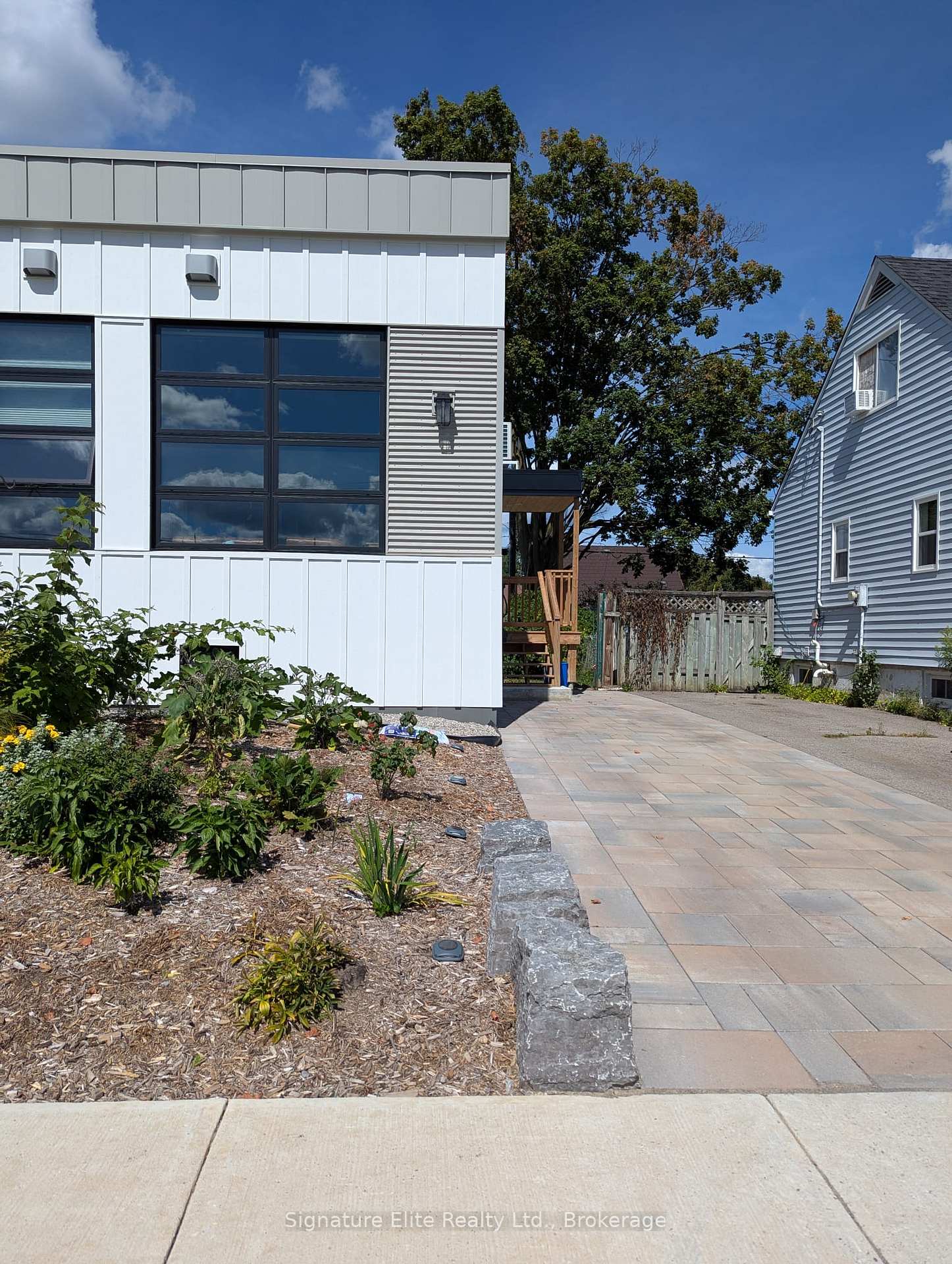 Photo 22 of 668 Gillespie Avenue, Peterborough, Otonabee Ward 1 — HOMEH