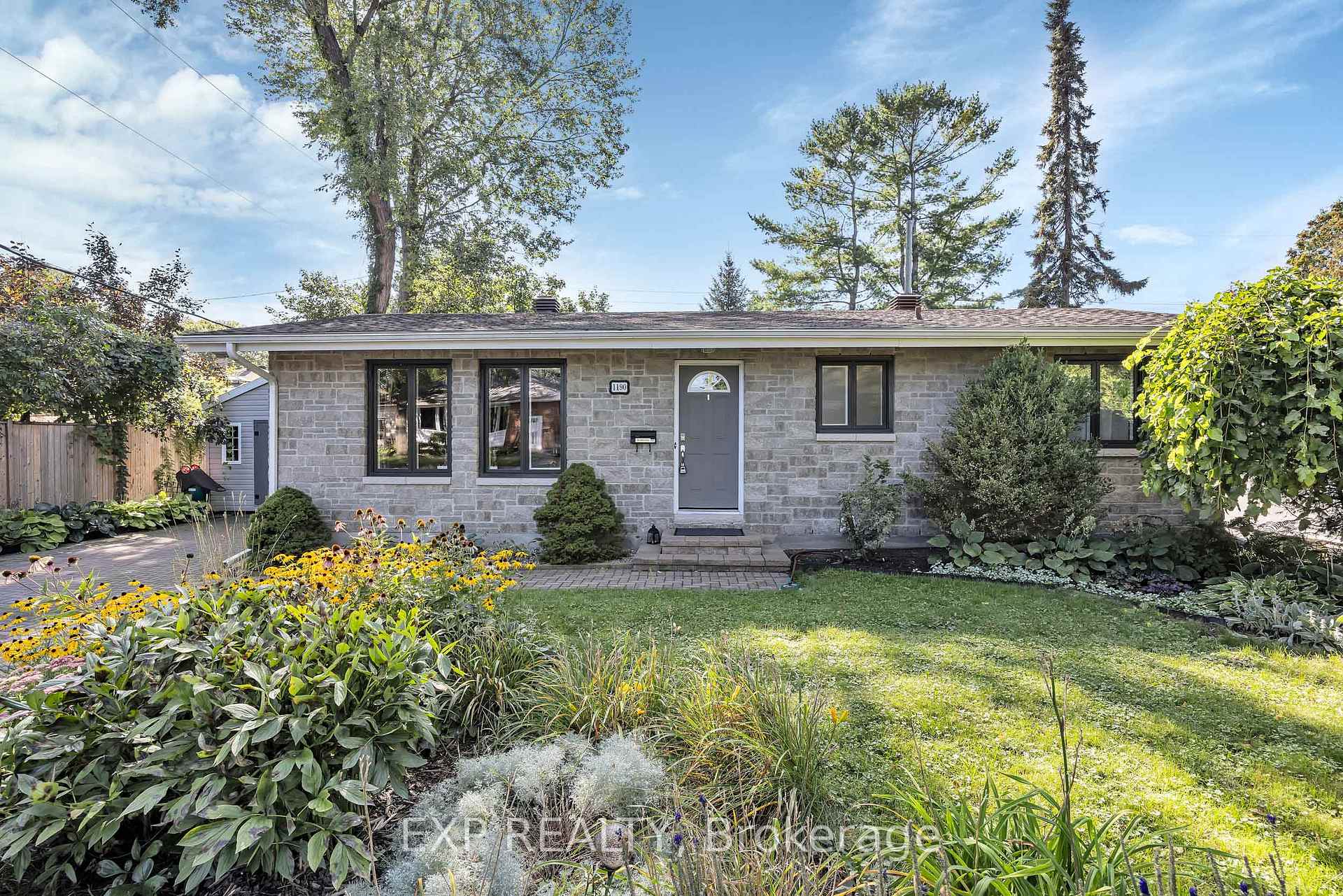 Photo 1 of 1190 Parkway Drive, Ottawa, Parkway Park — HOMEH