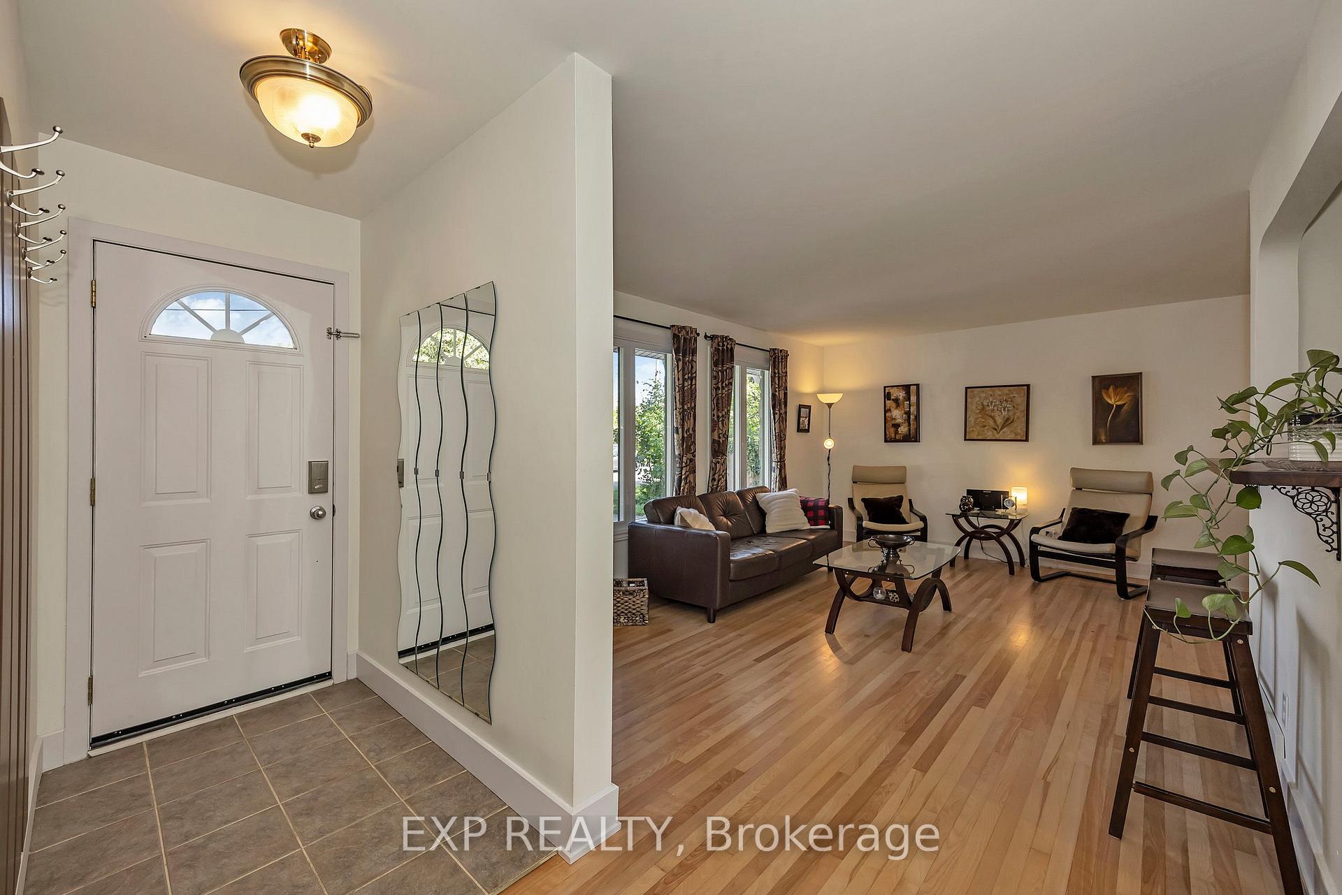 Photo 3 of 1190 Parkway Drive, Ottawa, Parkway Park — HOMEH