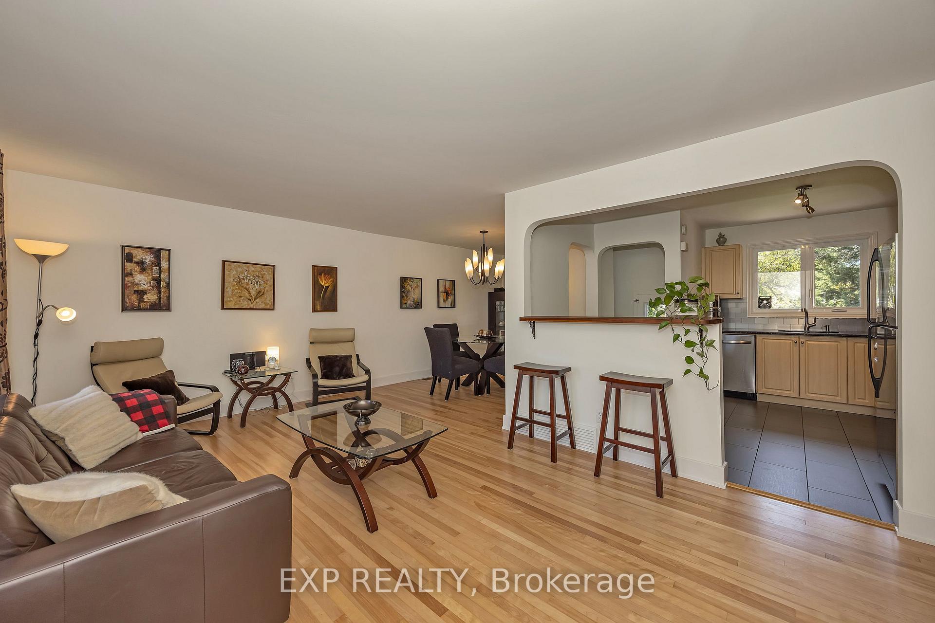 Photo 5 of 1190 Parkway Drive, Ottawa, Parkway Park — HOMEH