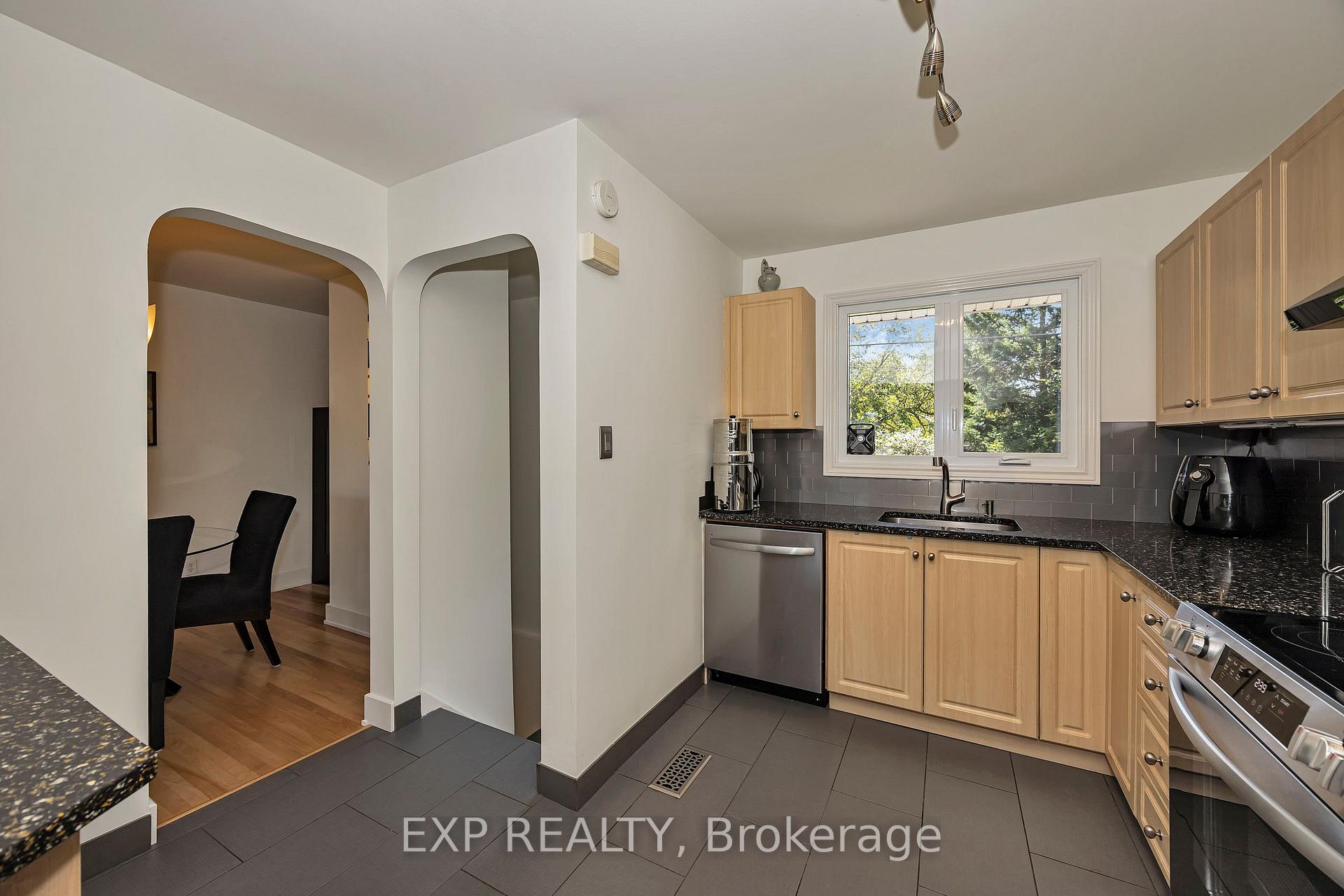 Photo 9 of 1190 Parkway Drive, Ottawa, Parkway Park — HOMEH