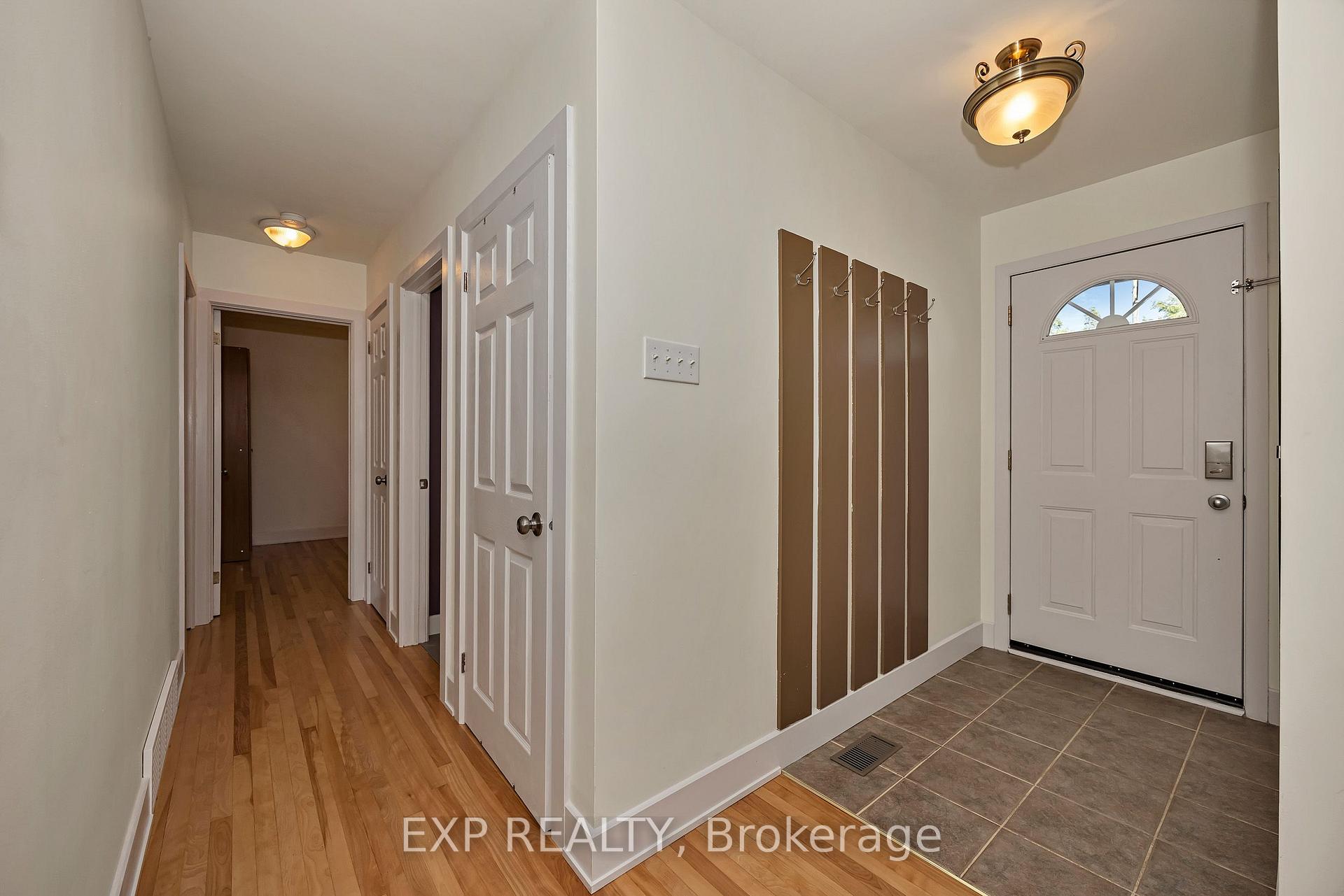 Photo 11 of 1190 Parkway Drive, Ottawa, Parkway Park — HOMEH