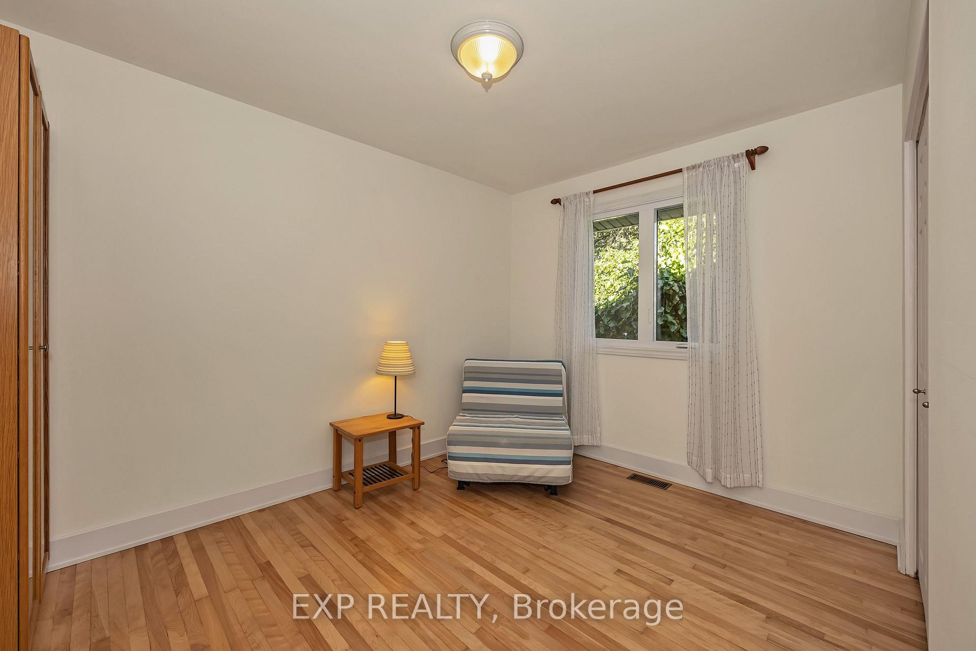 Photo 14 of 1190 Parkway Drive, Ottawa, Parkway Park — HOMEH