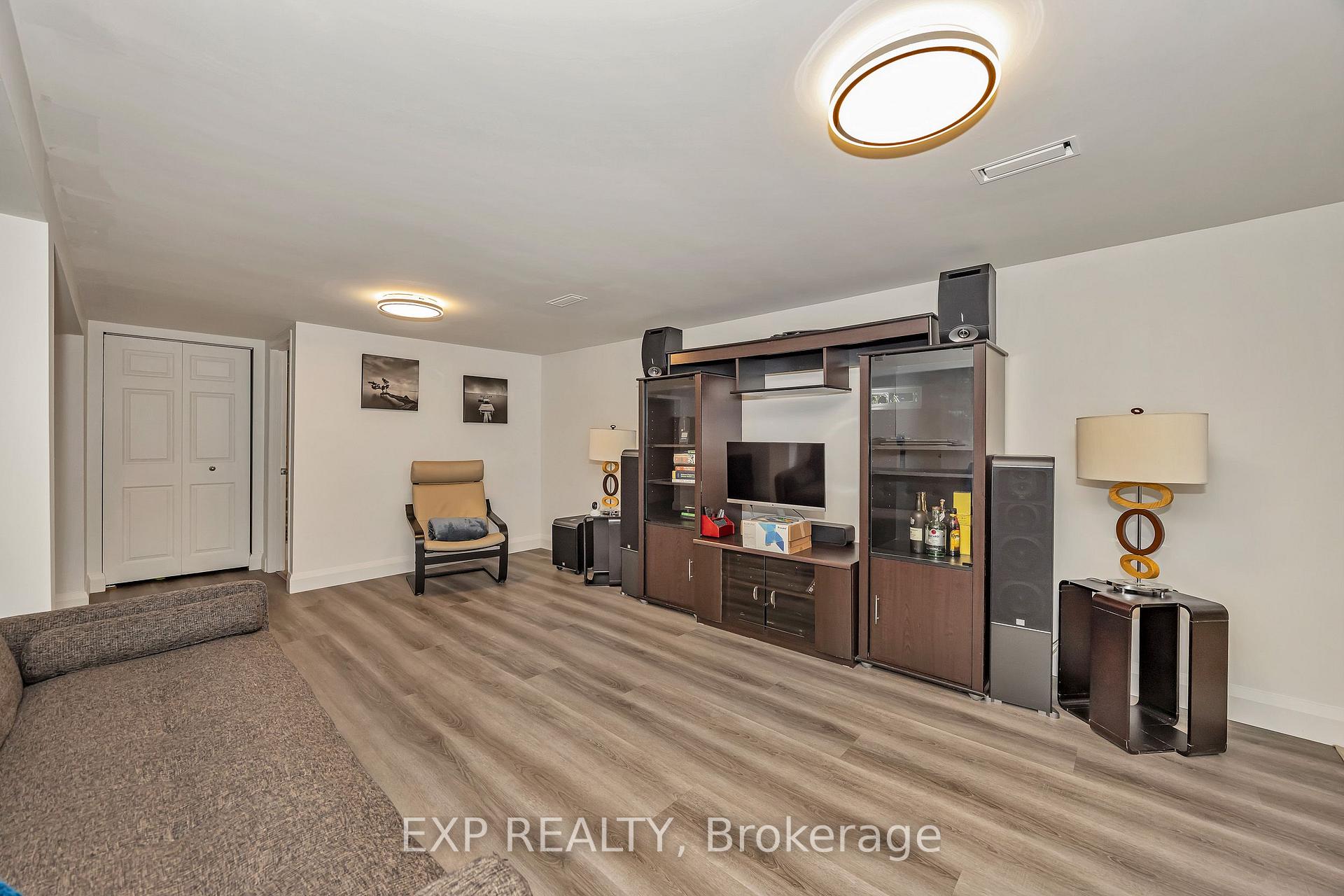 Photo 22 of 1190 Parkway Drive, Ottawa, Parkway Park — HOMEH