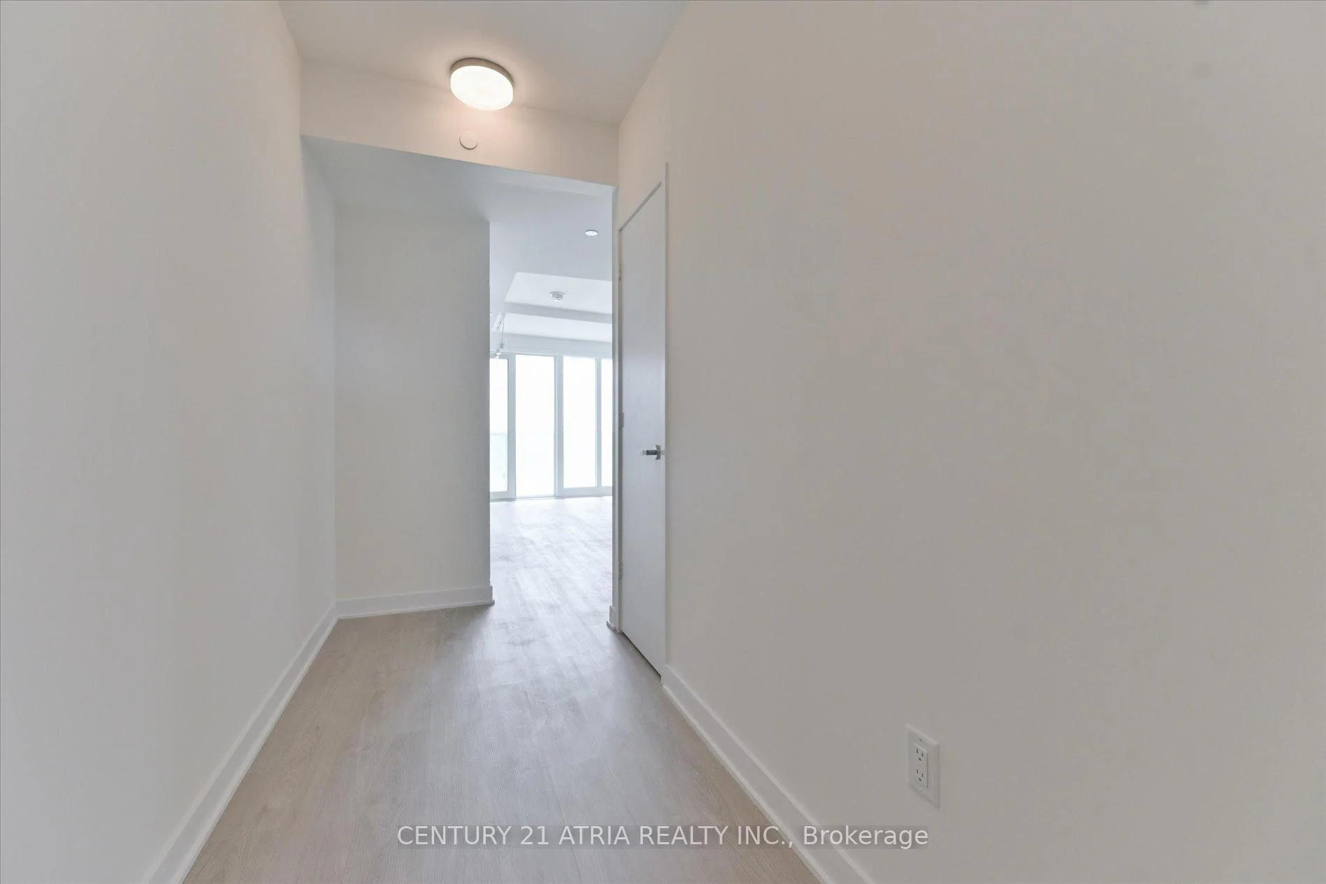 Photo 24 of Unit 1609, 3900 Confederation Parkway, Mississauga, City Centre — HOMEH