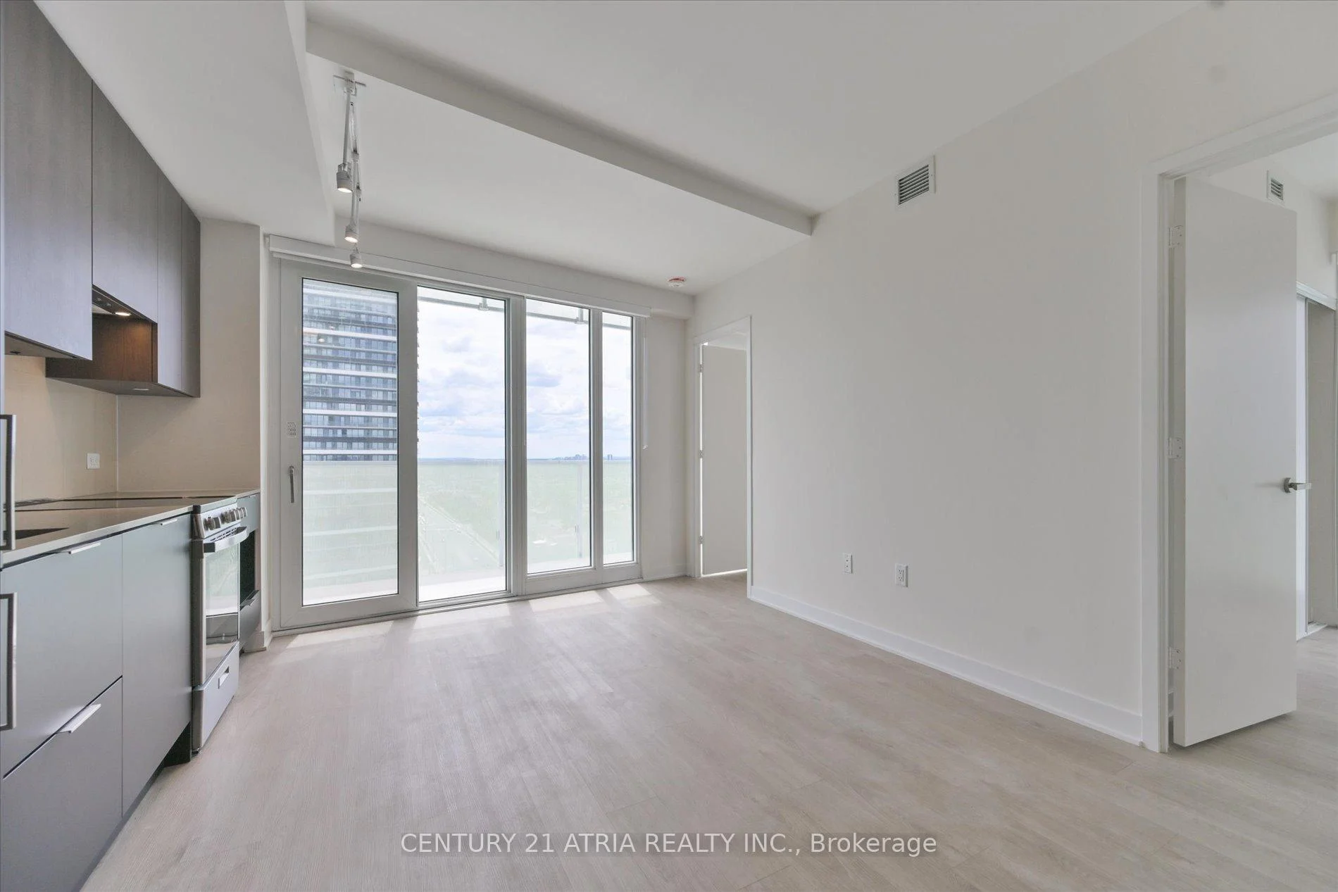 Photo 26 of Unit 1609, 3900 Confederation Parkway, Mississauga, City Centre — HOMEH
