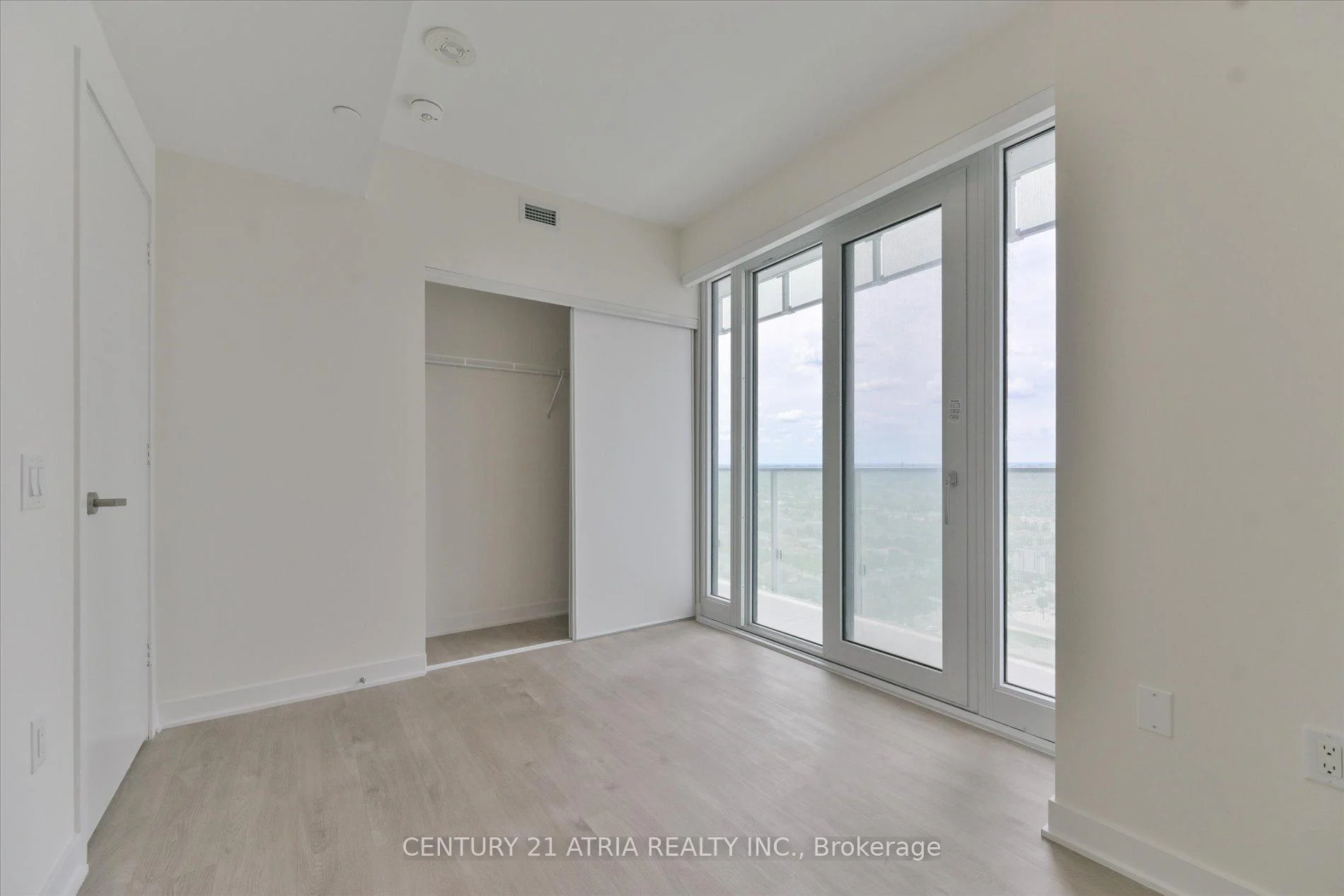 Photo 59 of Unit 1609, 3900 Confederation Parkway, Mississauga, City Centre — HOMEH