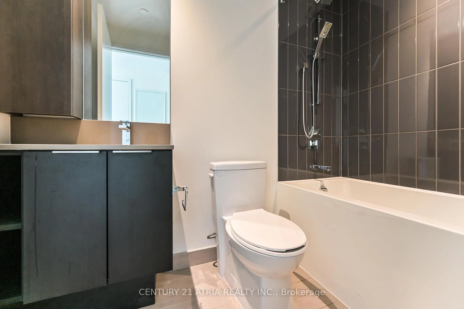 Photo 61 of Unit 1609, 3900 Confederation Parkway, Mississauga, City Centre — HOMEH