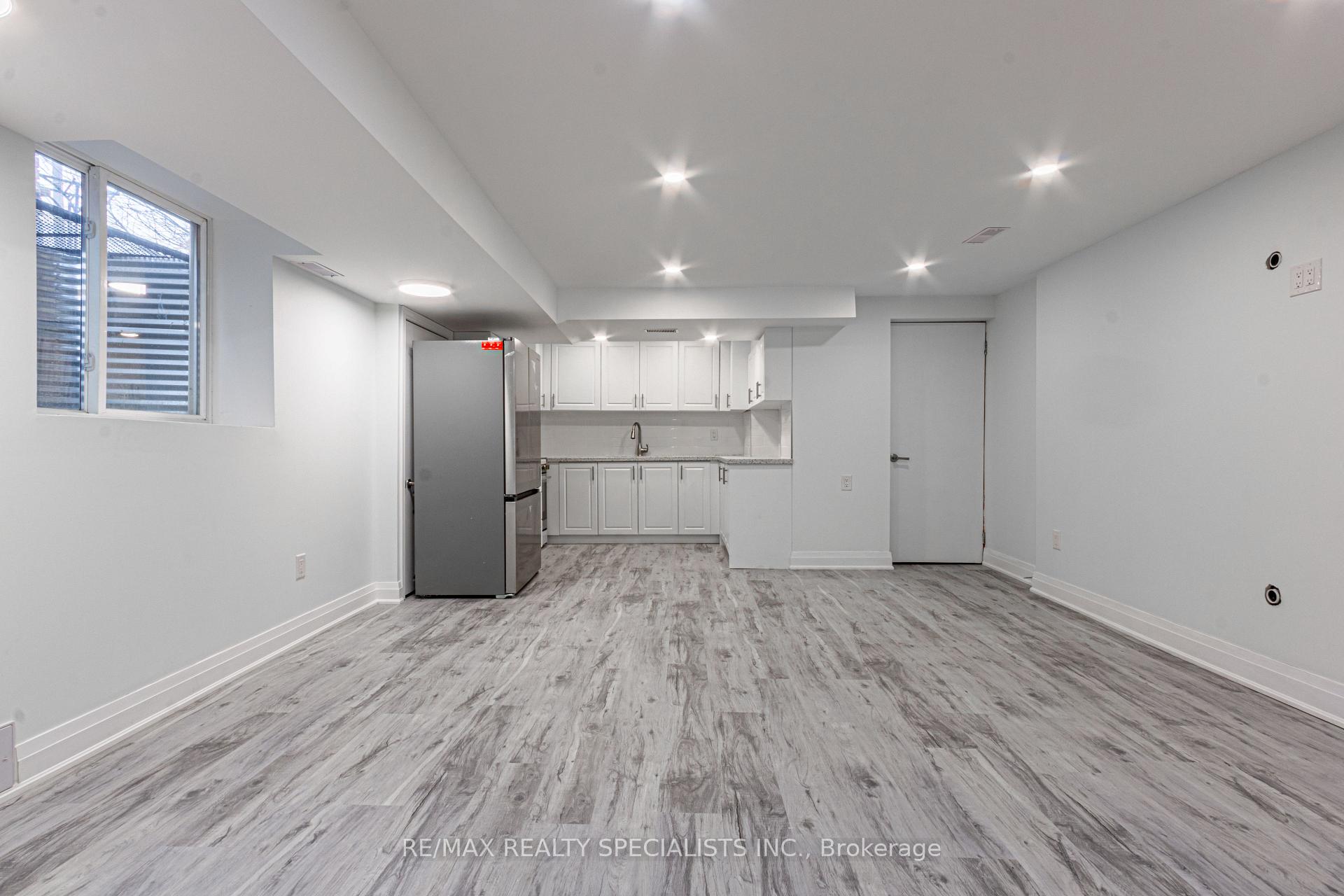 Photo 8 of Unit Lower, 5446 Tasha Drive, Mississauga, Churchill Meadows — HOMEH