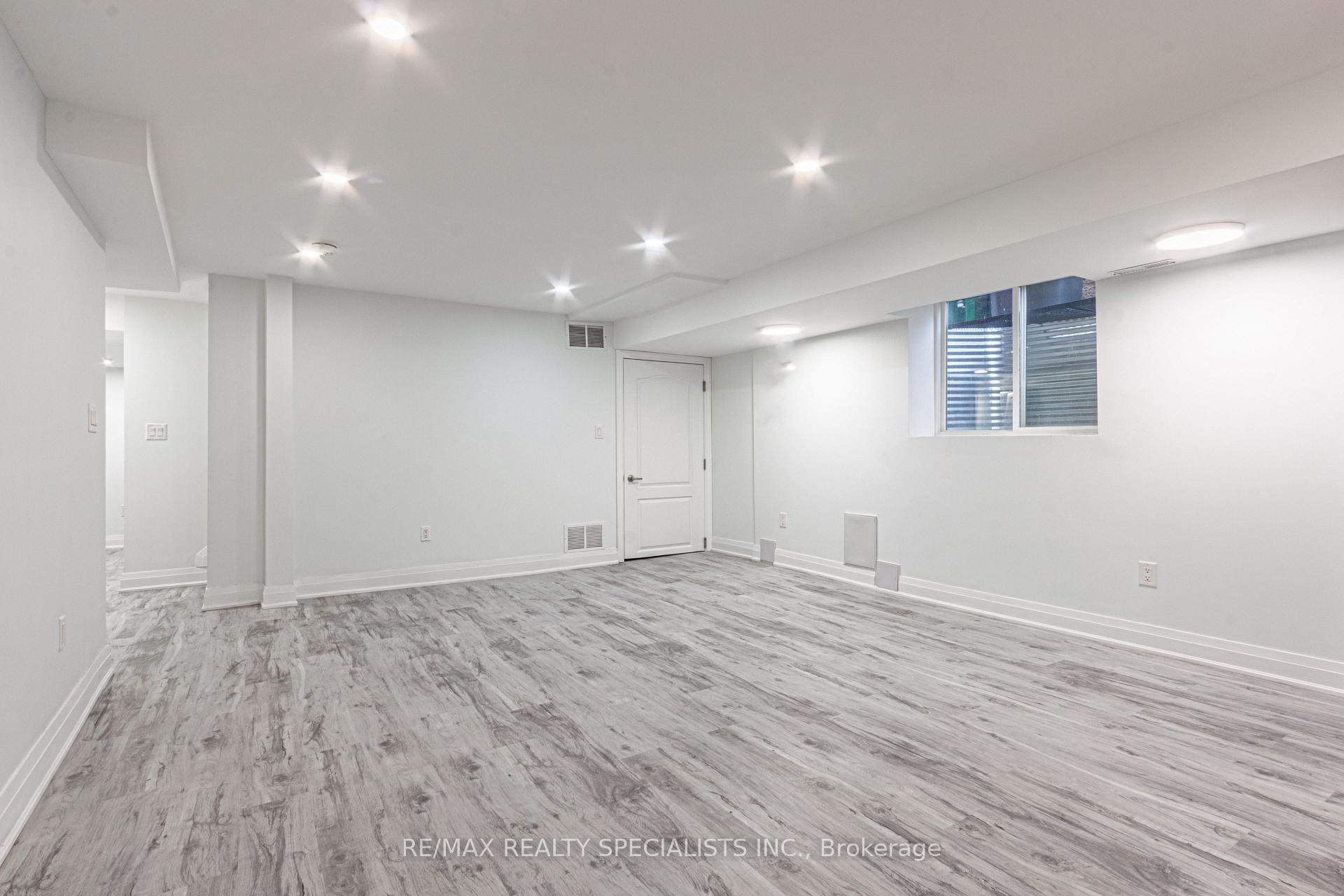 Photo 12 of Unit Lower, 5446 Tasha Drive, Mississauga, Churchill Meadows — HOMEH