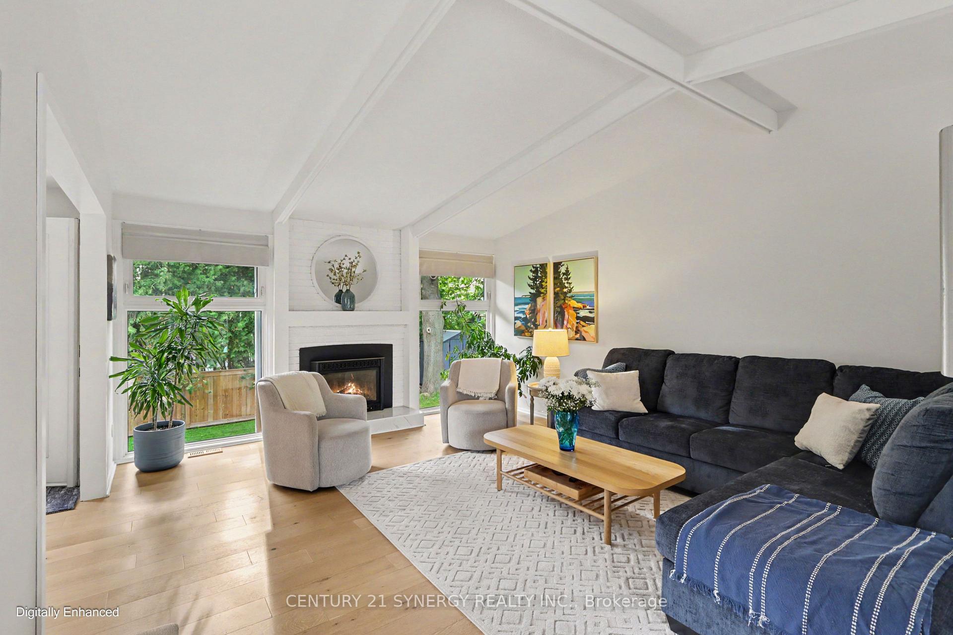 Photo 4 of 16 Lentini Way, Ottawa, Meadowlands/St. Claire Gardens — HOMEH