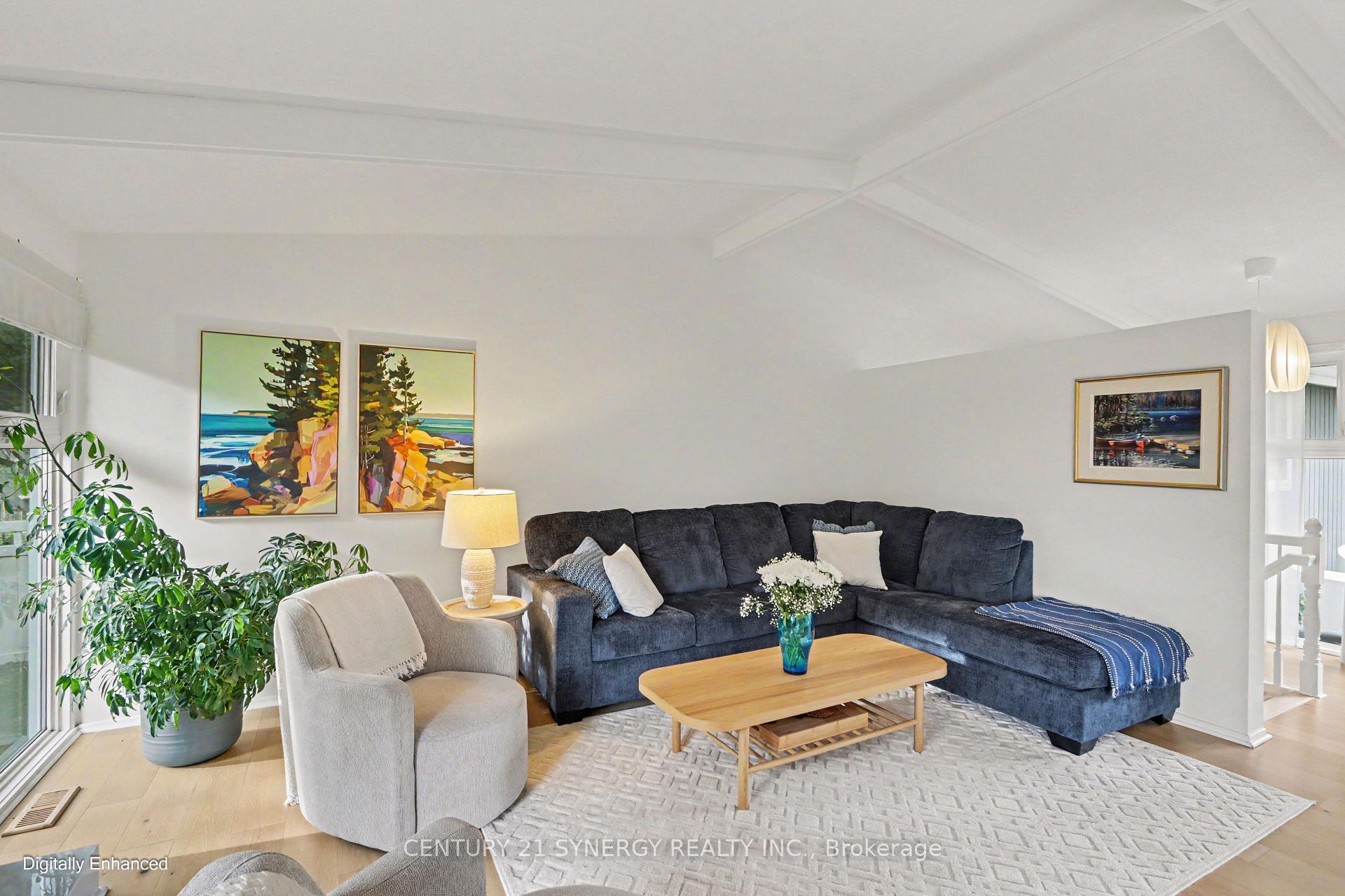 Photo 5 of 16 Lentini Way, Ottawa, Meadowlands/St. Claire Gardens — HOMEH