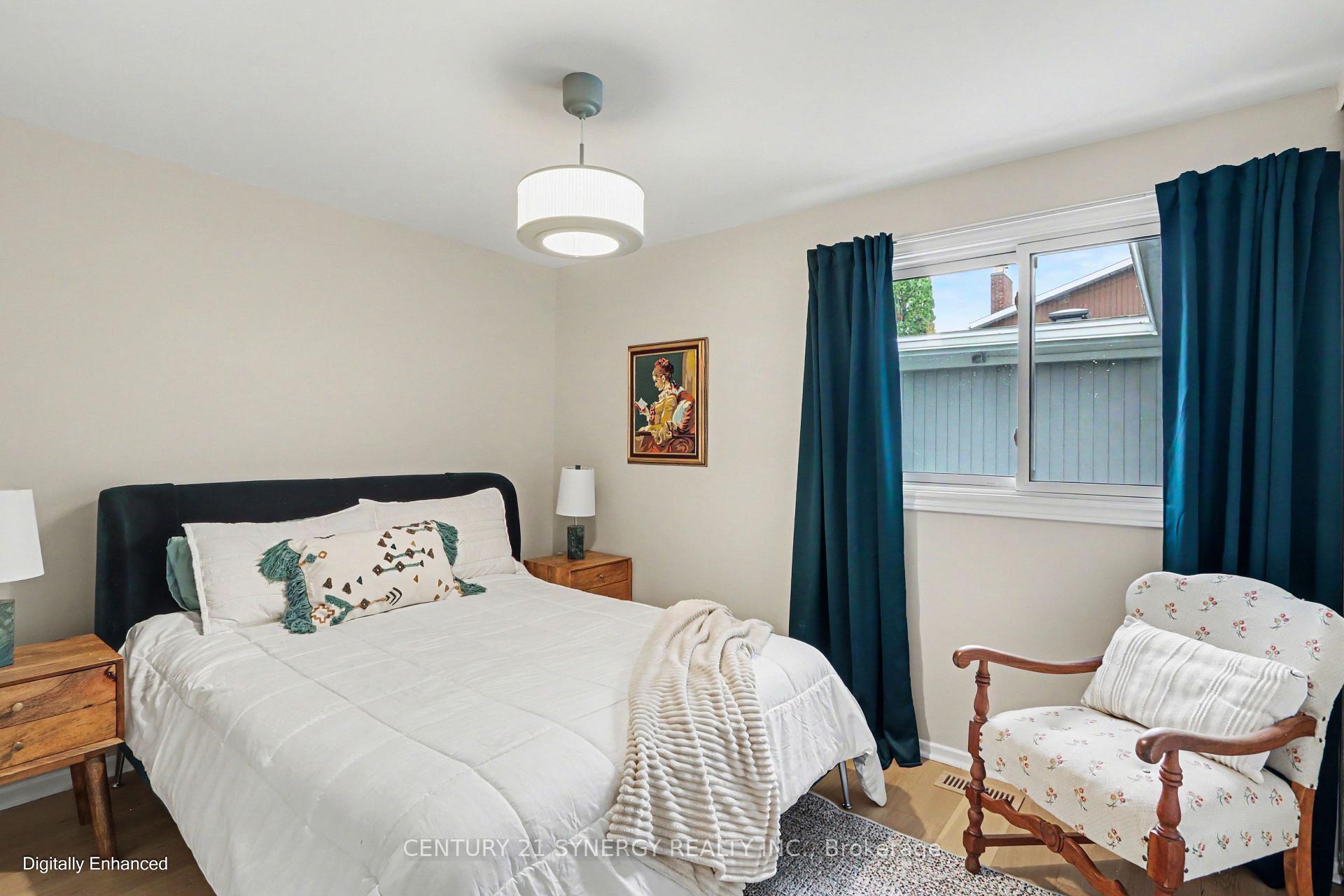 Photo 14 of 16 Lentini Way, Ottawa, Meadowlands/St. Claire Gardens — HOMEH
