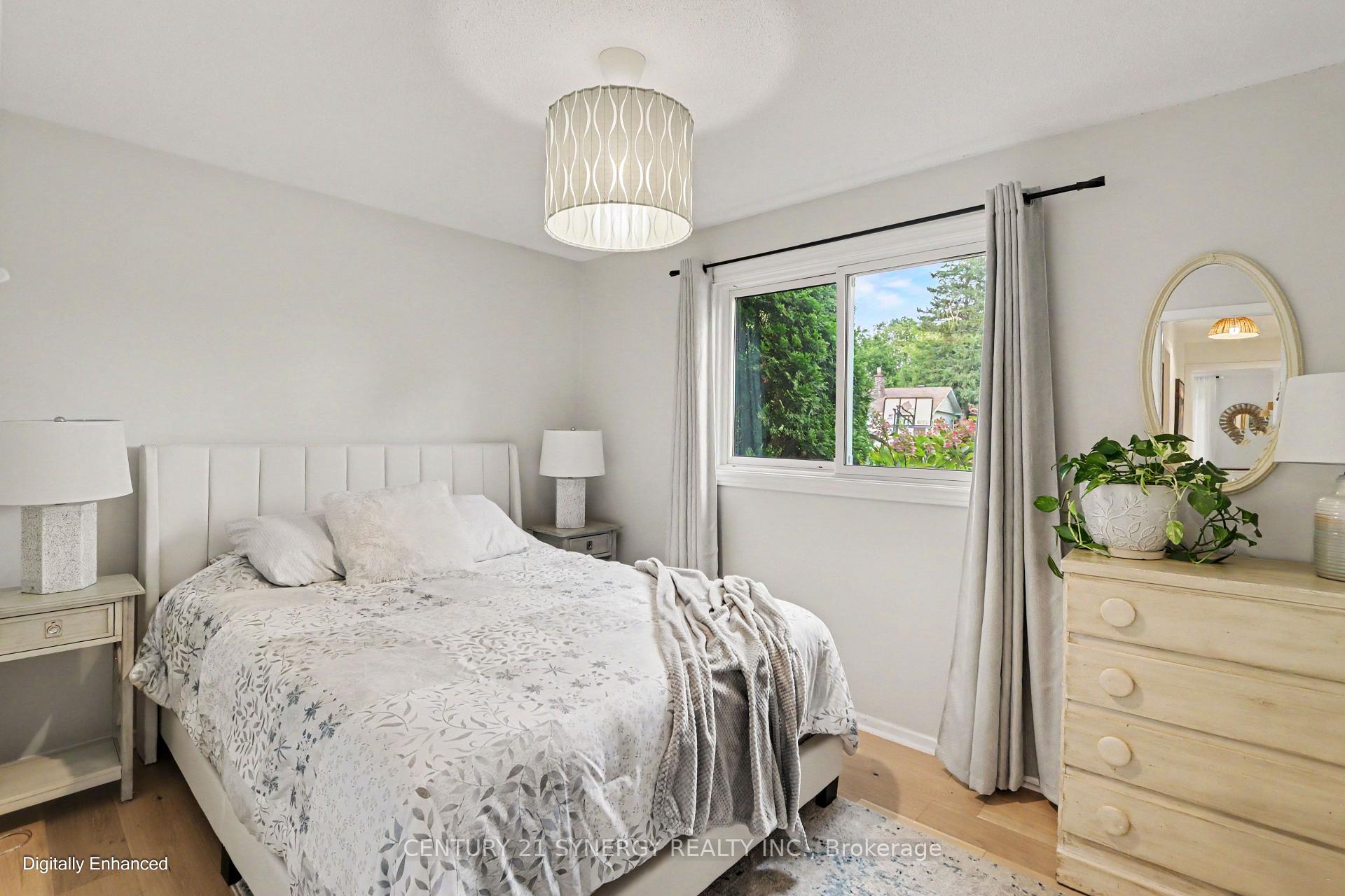 Photo 15 of 16 Lentini Way, Ottawa, Meadowlands/St. Claire Gardens — HOMEH