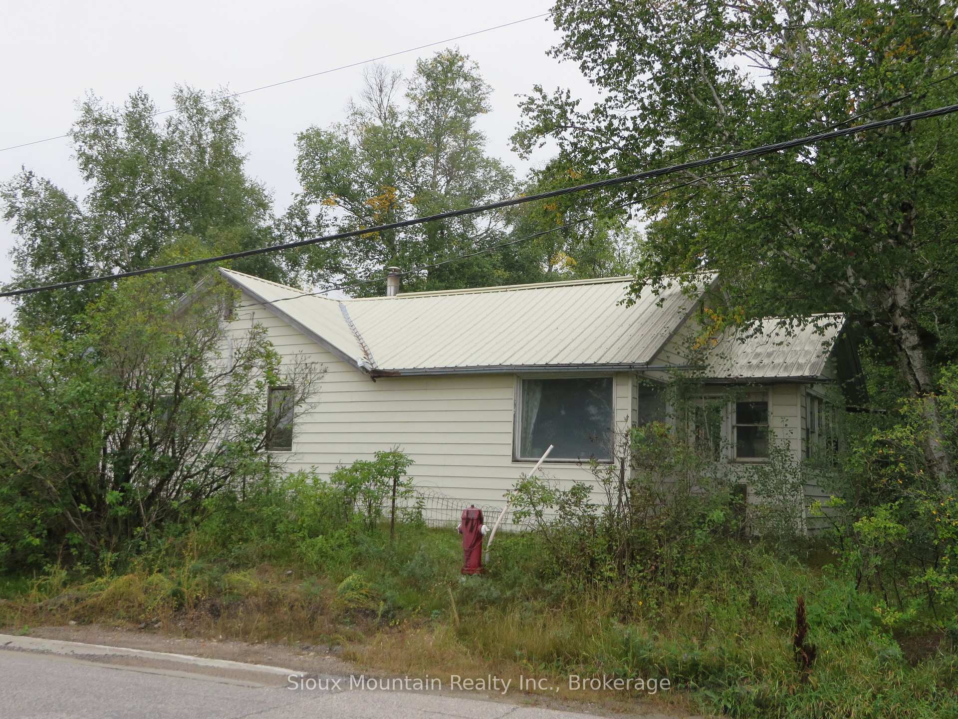 Photo 11 of 70 Second Street, Sioux Lookout — HOMEH