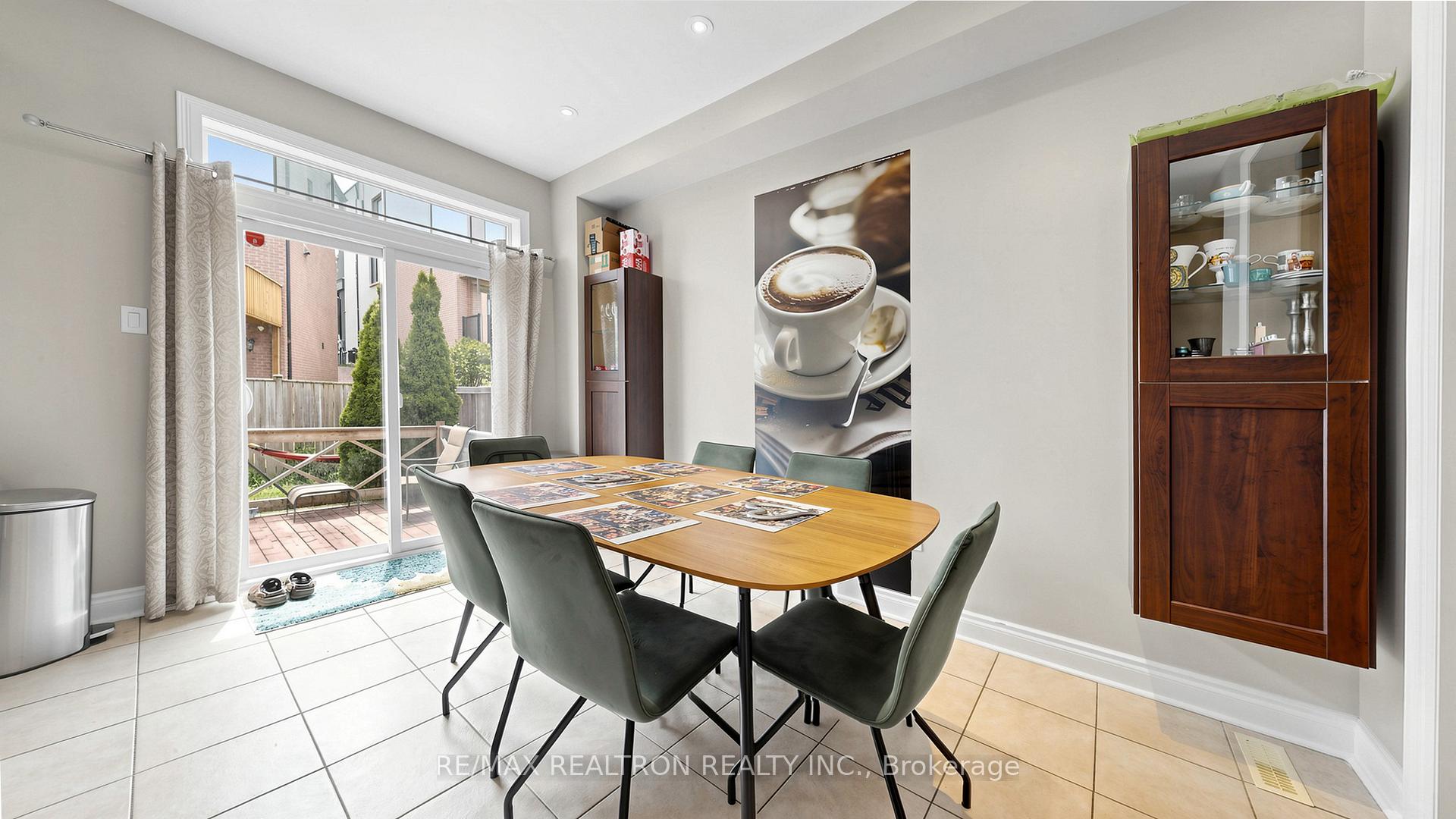 Photo 9 of 55 Bristlewood Crescent, Vaughan, Patterson — HOMEH