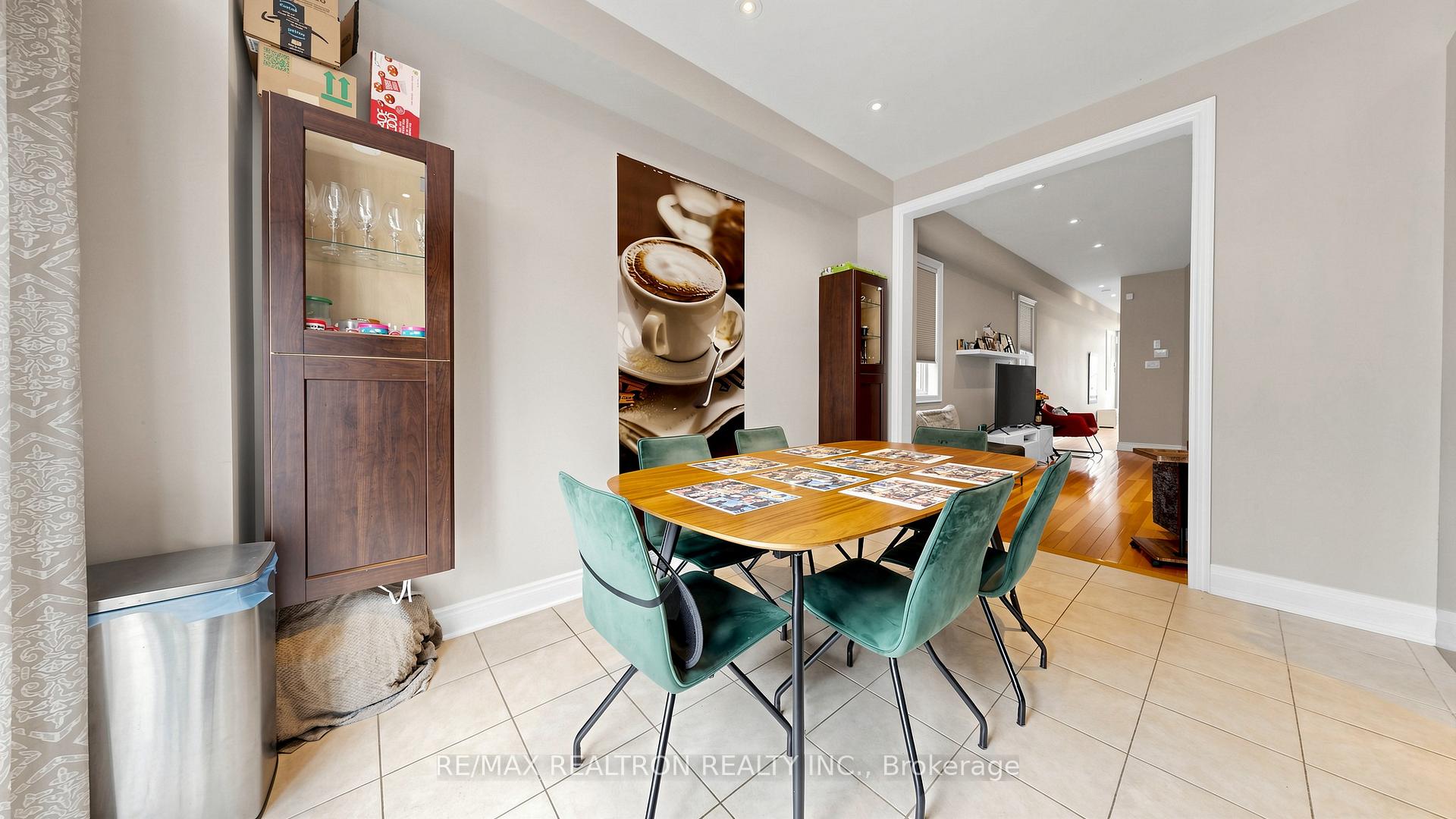 Photo 11 of 55 Bristlewood Crescent, Vaughan, Patterson — HOMEH