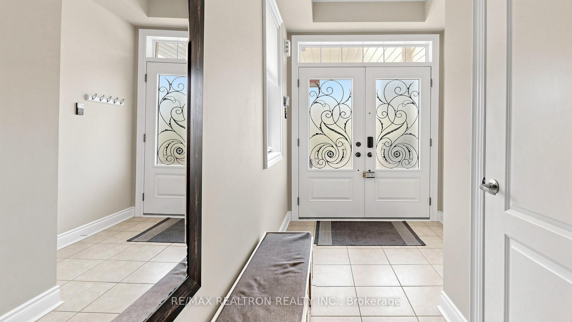Photo 17 of 55 Bristlewood Crescent, Vaughan, Patterson — HOMEH