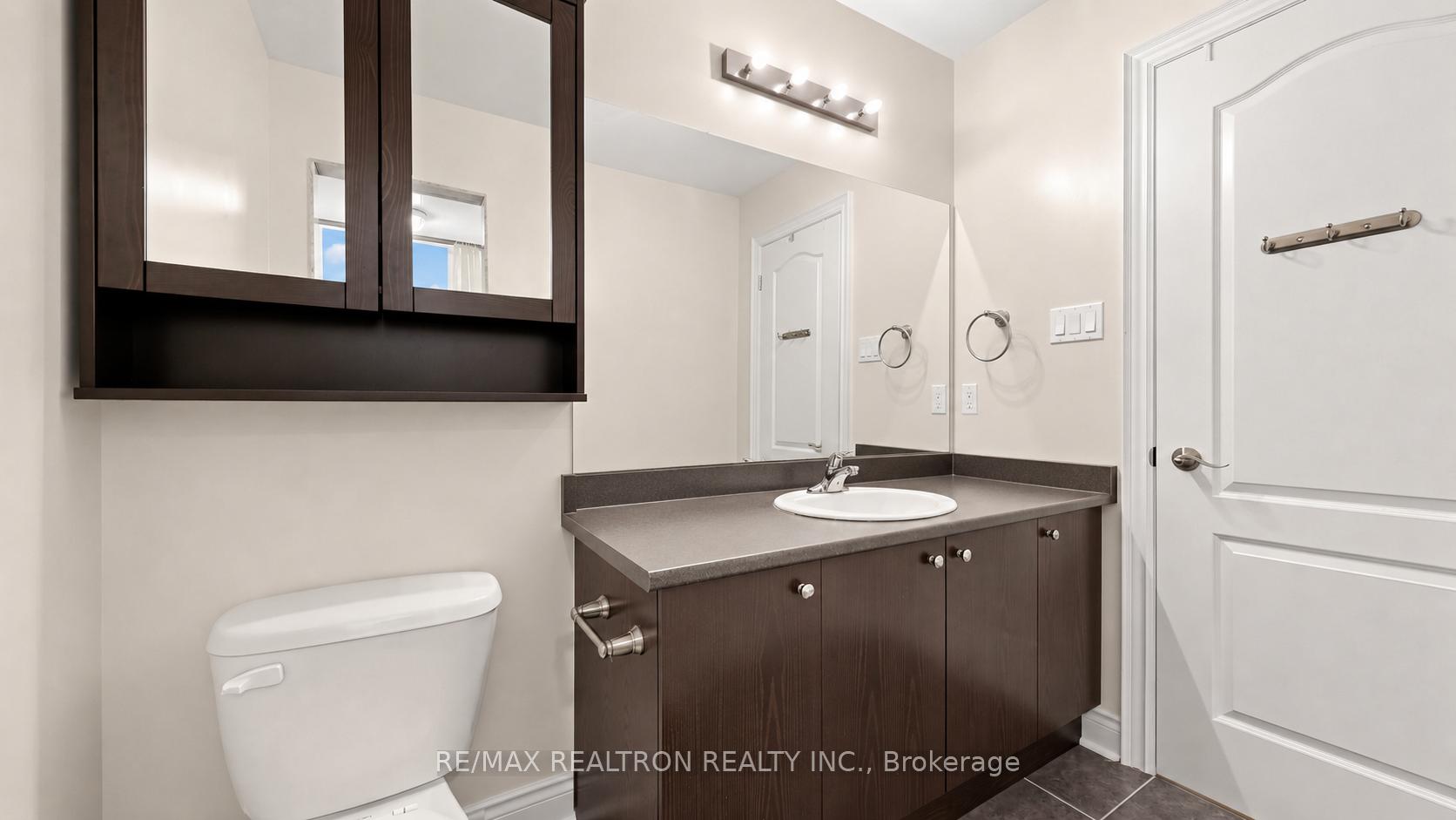 Photo 23 of 55 Bristlewood Crescent, Vaughan, Patterson — HOMEH