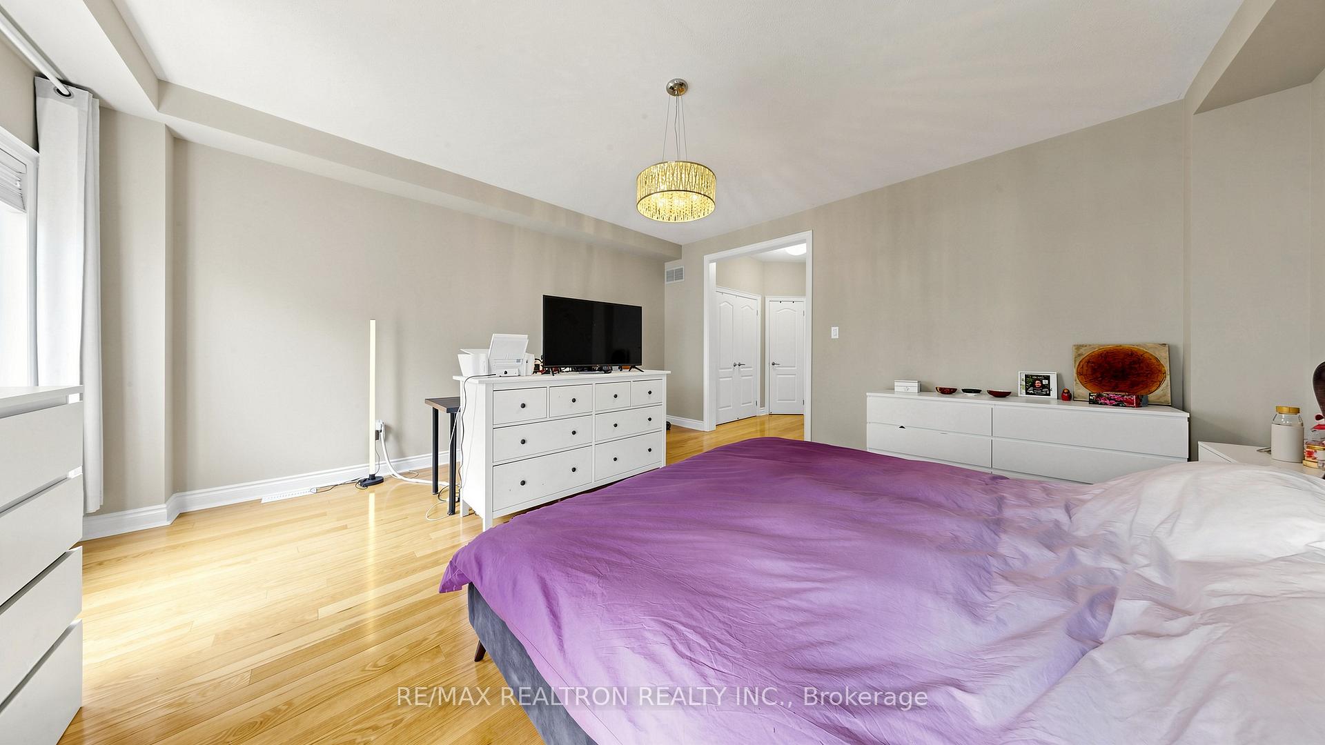 Photo 29 of 55 Bristlewood Crescent, Vaughan, Patterson — HOMEH