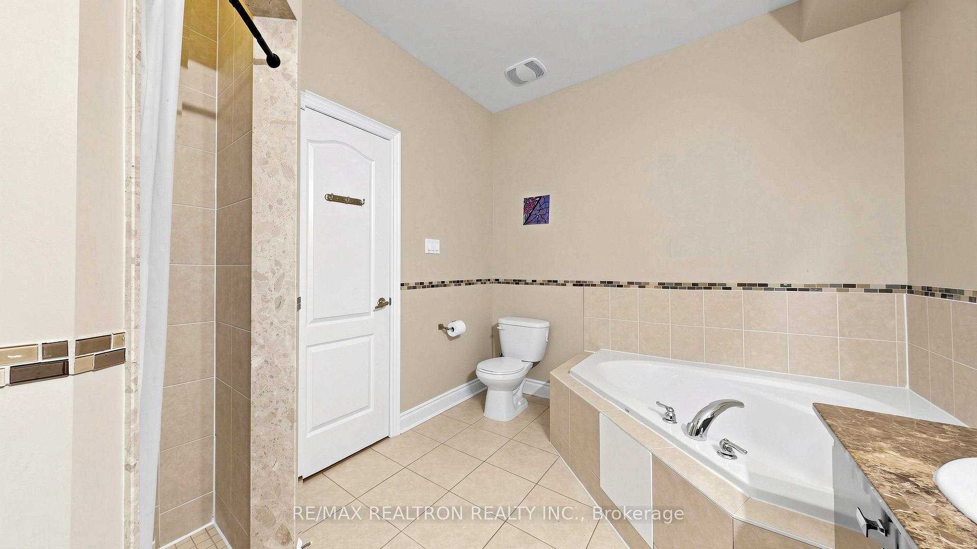 Photo 33 of 55 Bristlewood Crescent, Vaughan, Patterson — HOMEH