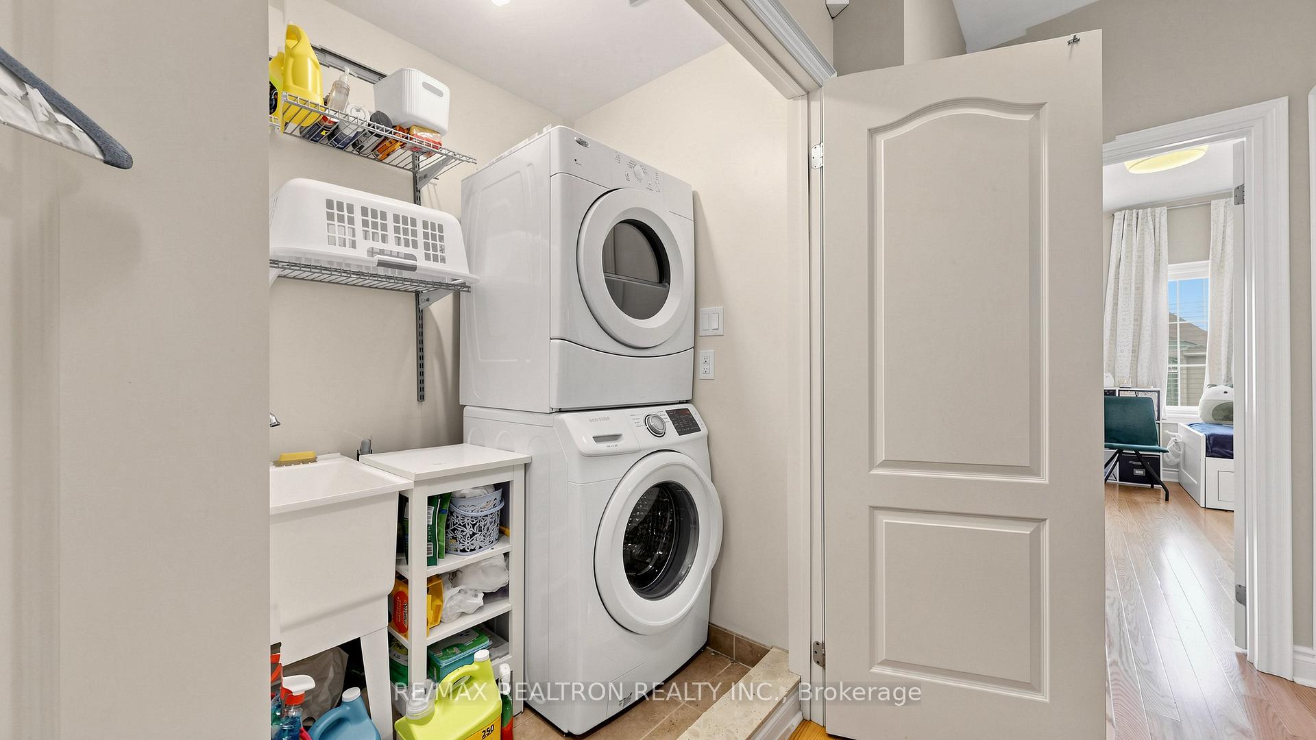 Photo 38 of 55 Bristlewood Crescent, Vaughan, Patterson — HOMEH