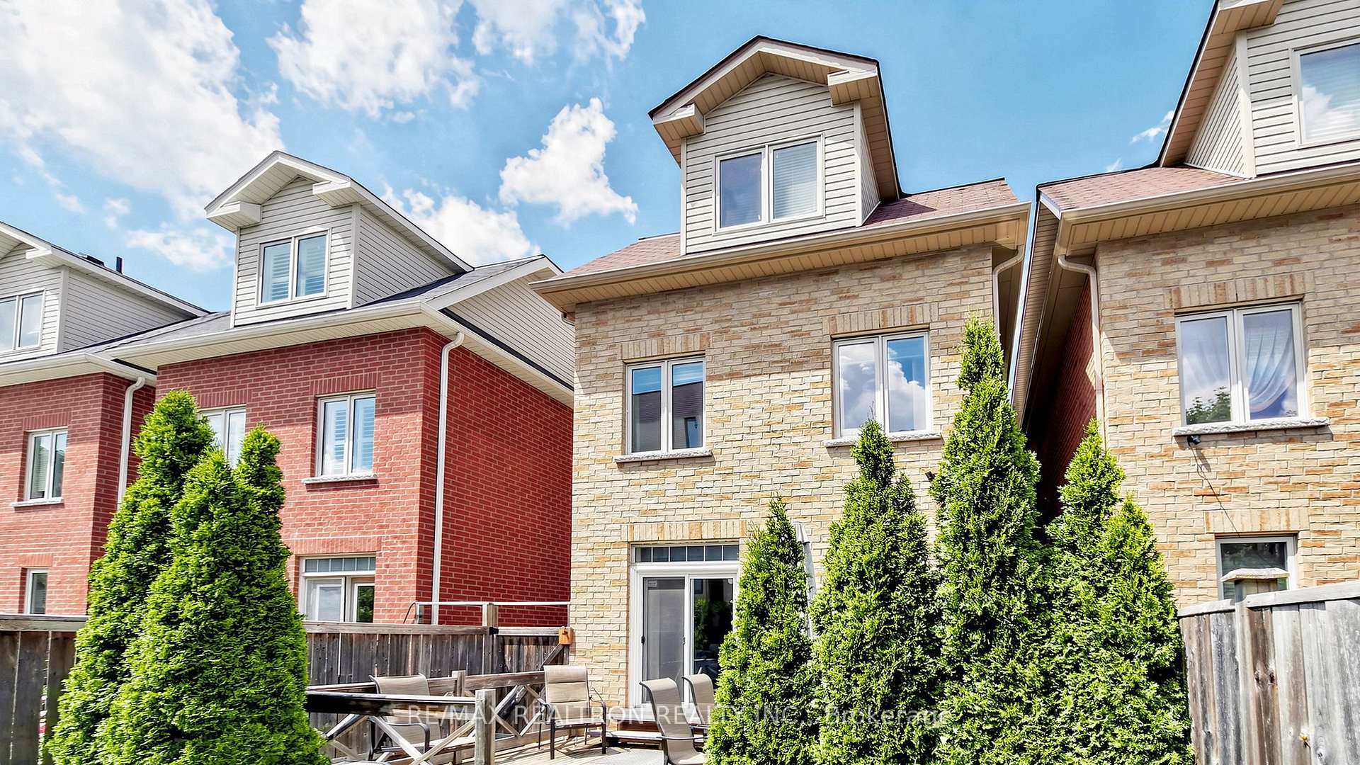 Photo 48 of 55 Bristlewood Crescent, Vaughan, Patterson — HOMEH