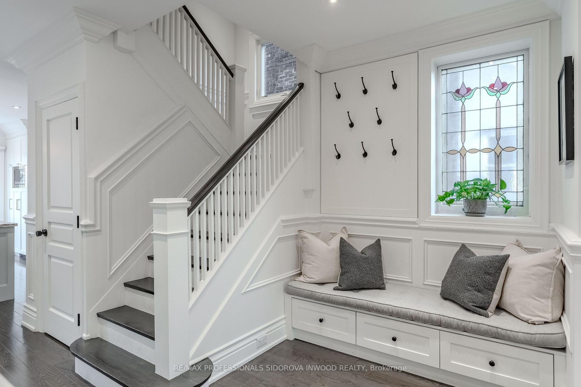 Photo 6 of 260 Indian Road, Toronto, High Park-Swansea — HOMEH