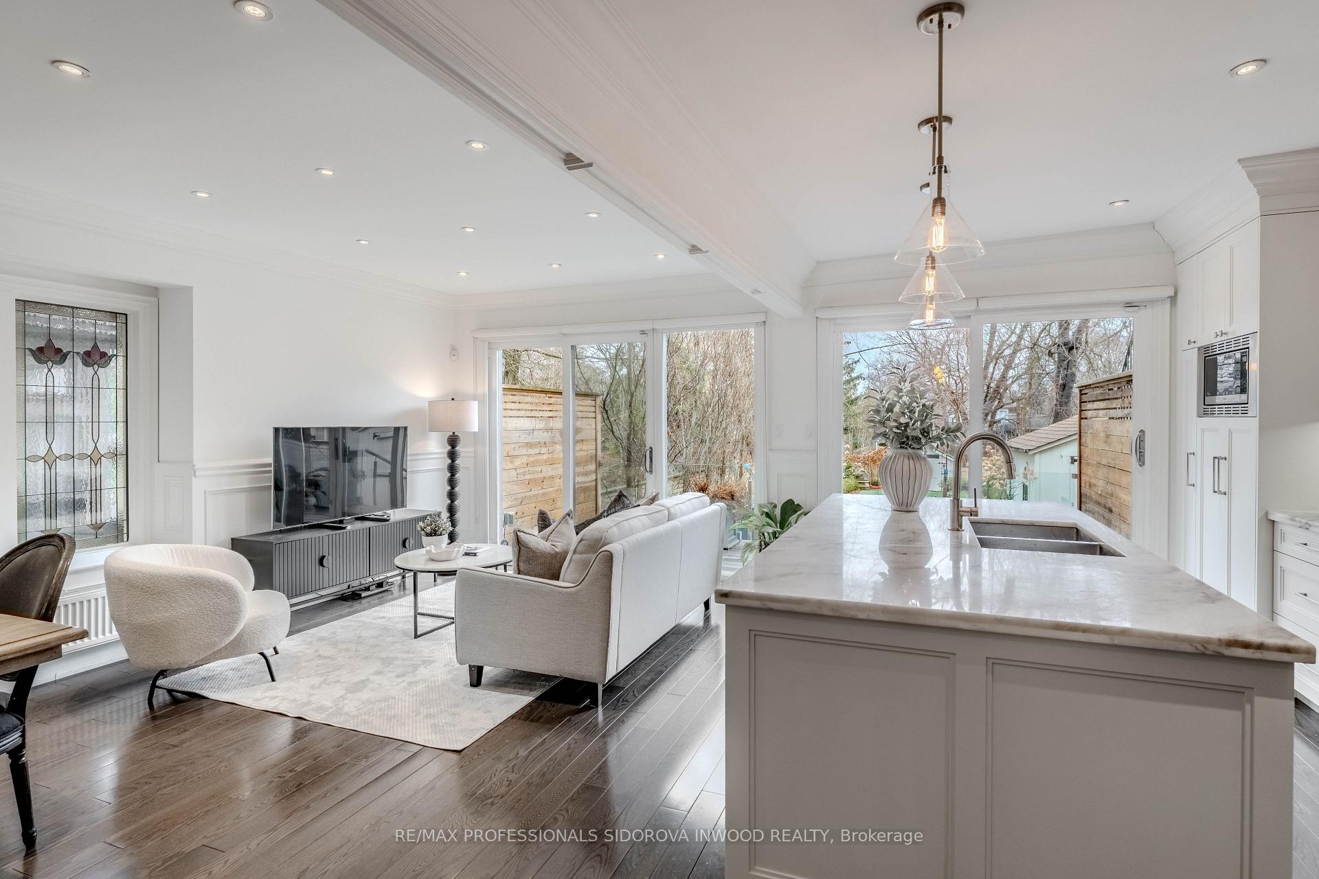 Photo 12 of 260 Indian Road, Toronto, High Park-Swansea — HOMEH
