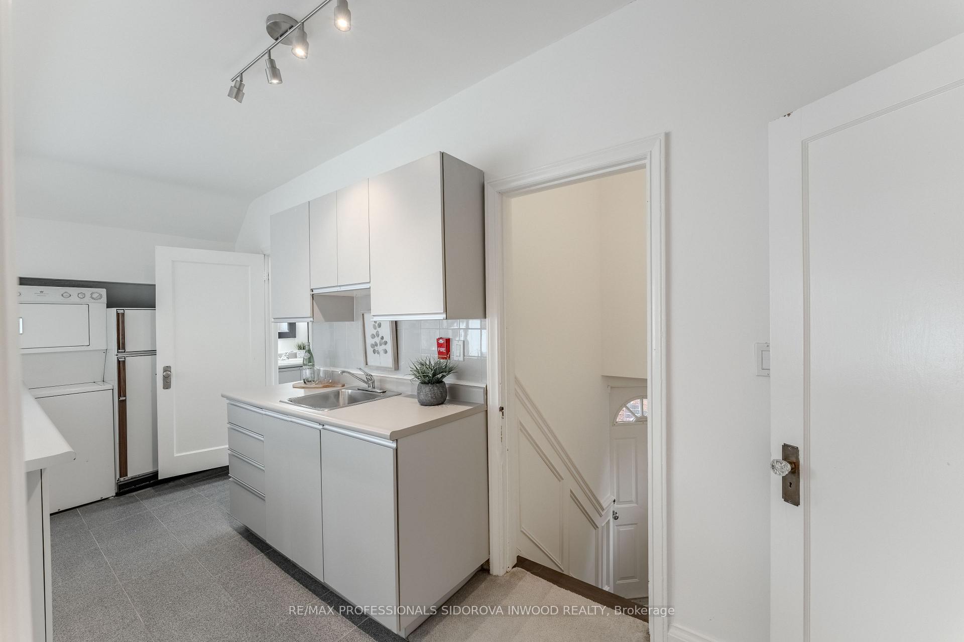 Photo 37 of 260 Indian Road, Toronto, High Park-Swansea — HOMEH
