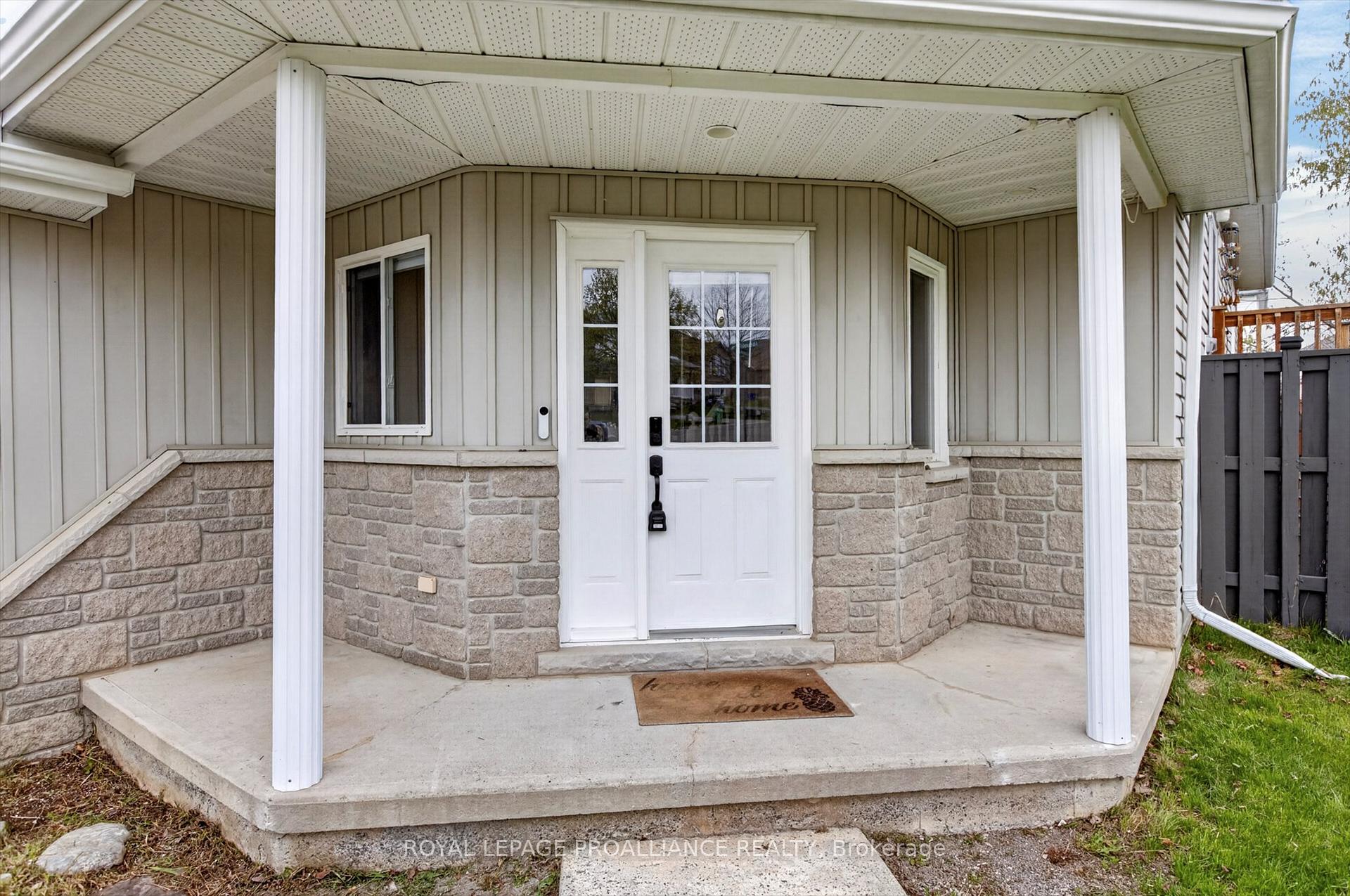 Photo 5 of 644 Trailview Drive, Peterborough, Ashburnham Ward 4 — HOMEH