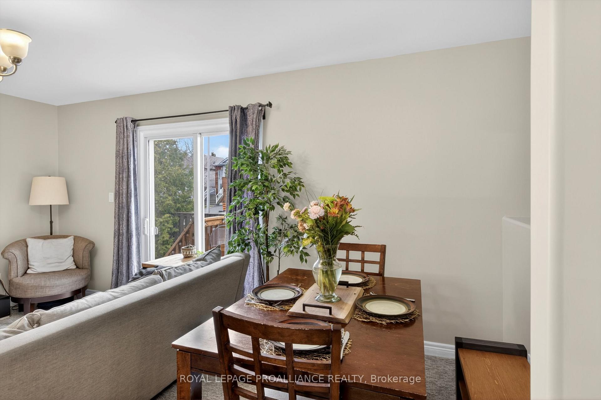 Photo 14 of 644 Trailview Drive, Peterborough, Ashburnham Ward 4 — HOMEH