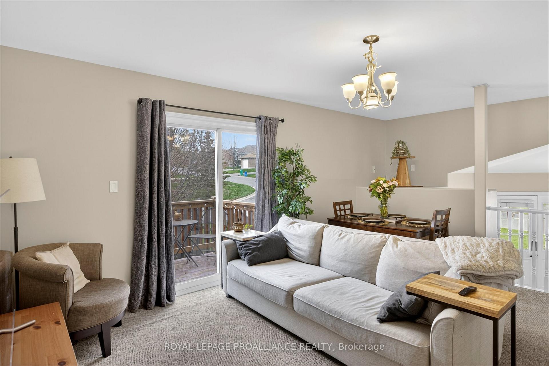 Photo 17 of 644 Trailview Drive, Peterborough, Ashburnham Ward 4 — HOMEH