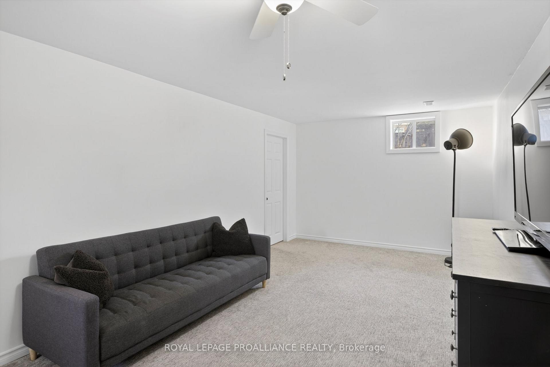 Photo 33 of 644 Trailview Drive, Peterborough, Ashburnham Ward 4 — HOMEH