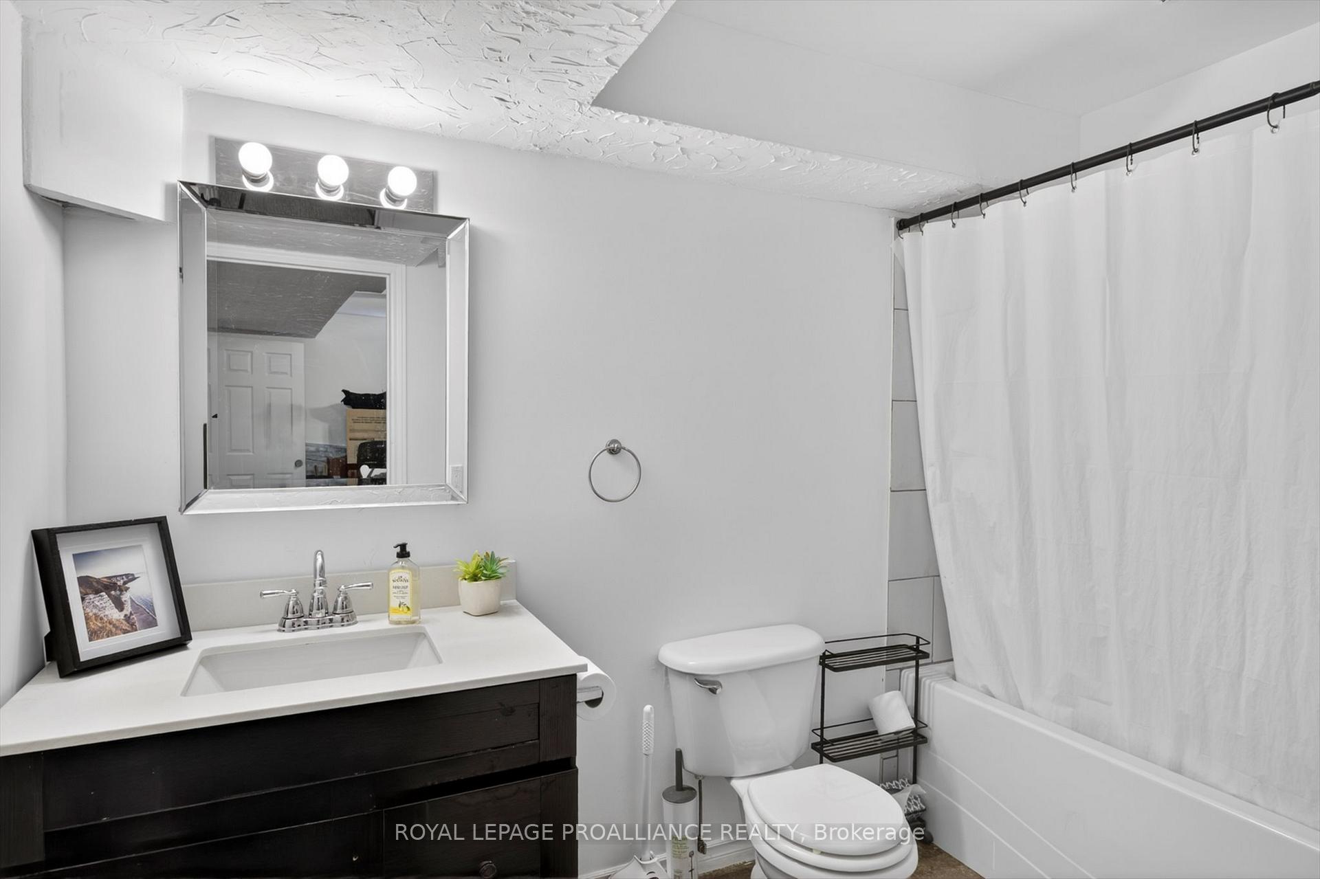 Photo 35 of 644 Trailview Drive, Peterborough, Ashburnham Ward 4 — HOMEH