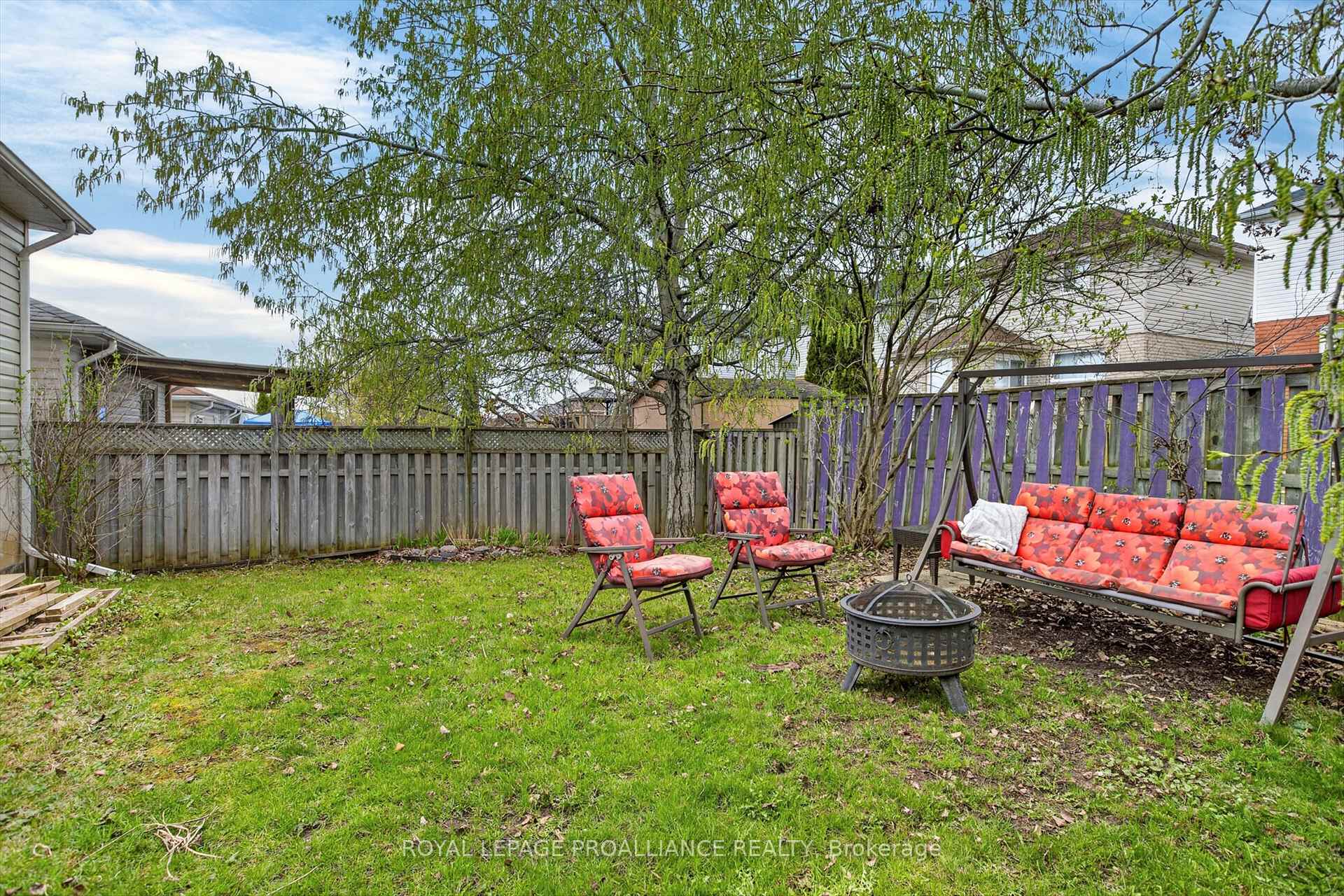 Photo 42 of 644 Trailview Drive, Peterborough, Ashburnham Ward 4 — HOMEH