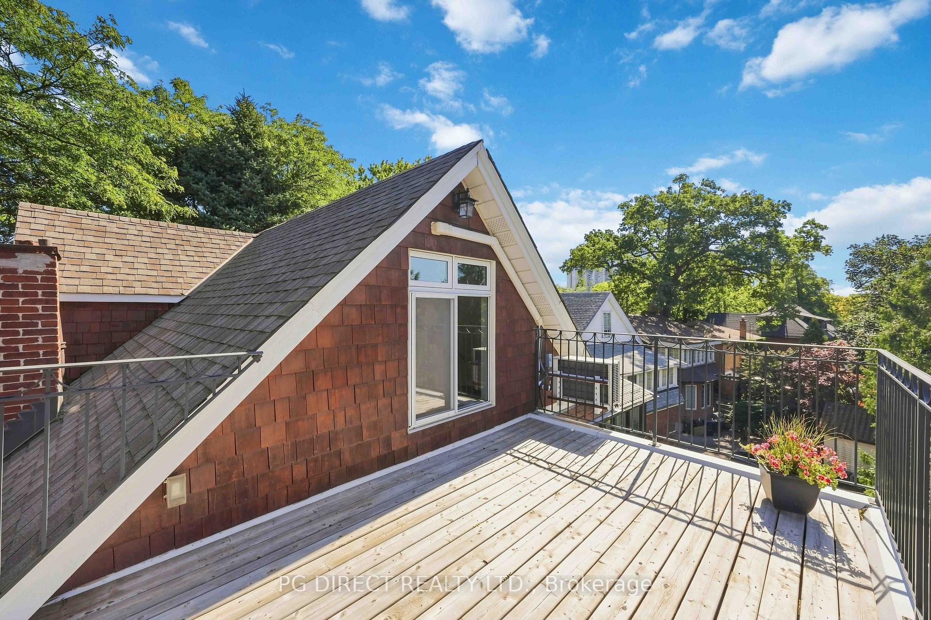 Photo 17 of 13 Evelyn Crescent, Toronto, High Park North — HOMEH