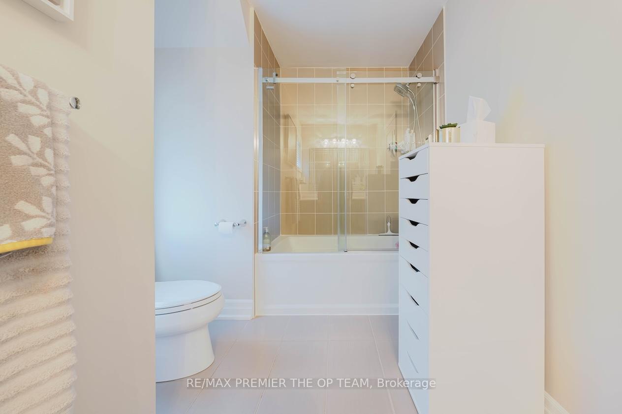 Photo 28 of 22 Adelia Place, King, King City — HOMEH