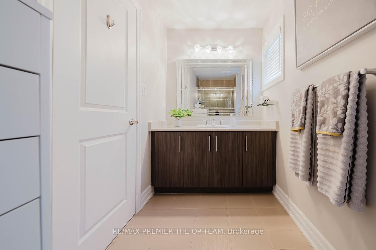 Photo 29 of 22 Adelia Place, King, King City — HOMEH