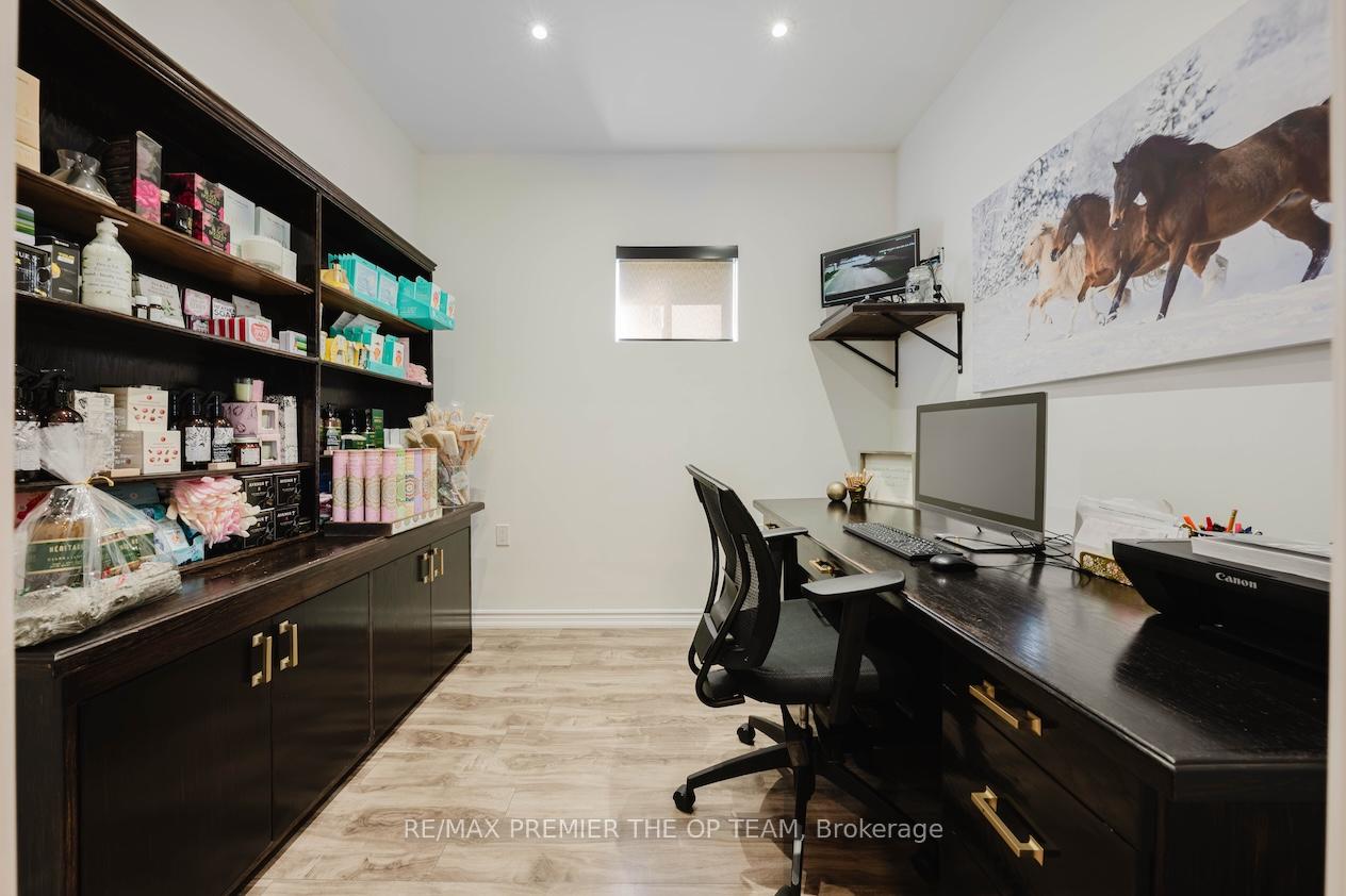 Photo 40 of 22 Adelia Place, King, King City — HOMEH
