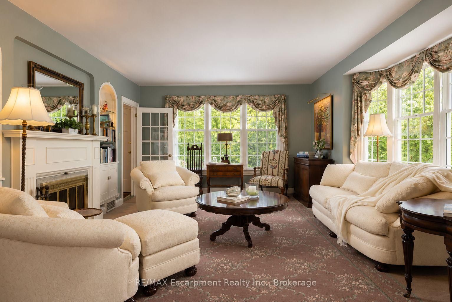 Photo 3 of 74 Howard Avenue, Oakville, Old Oakville — HOMEH
