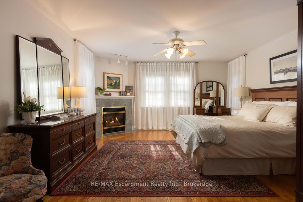 Photo 10 of 74 Howard Avenue, Oakville, Old Oakville — HOMEH